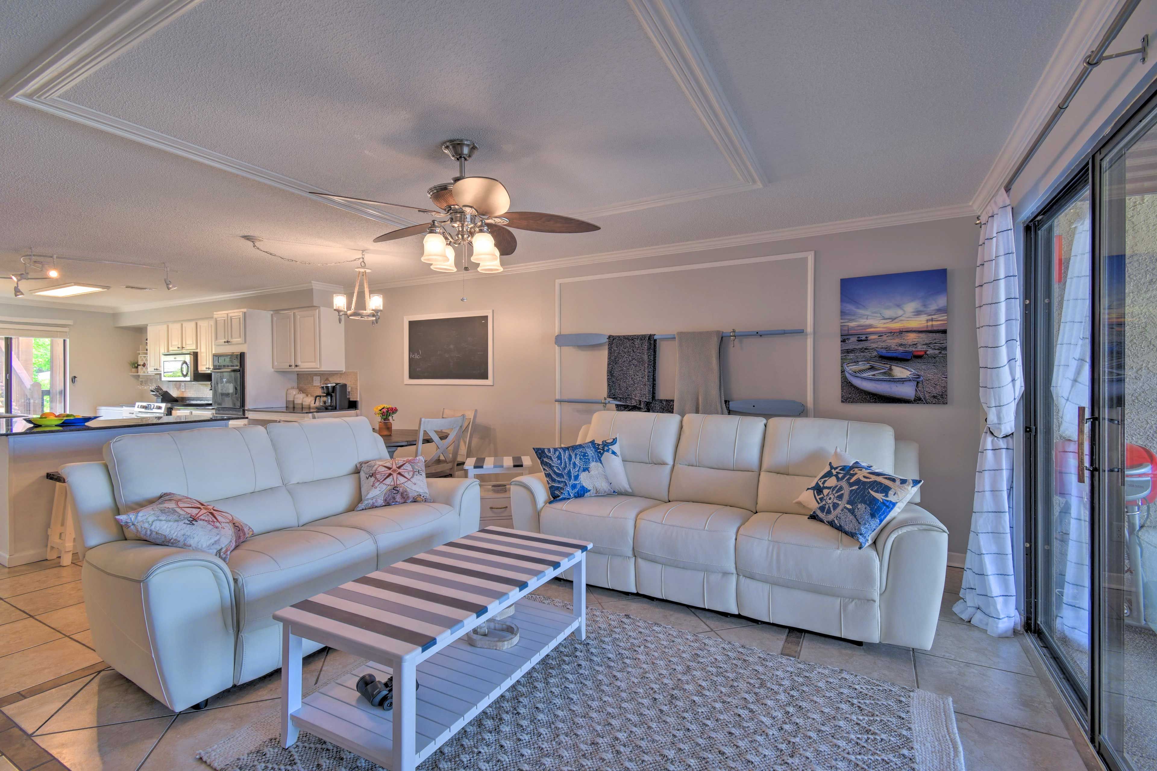 Living Room | Smart TV