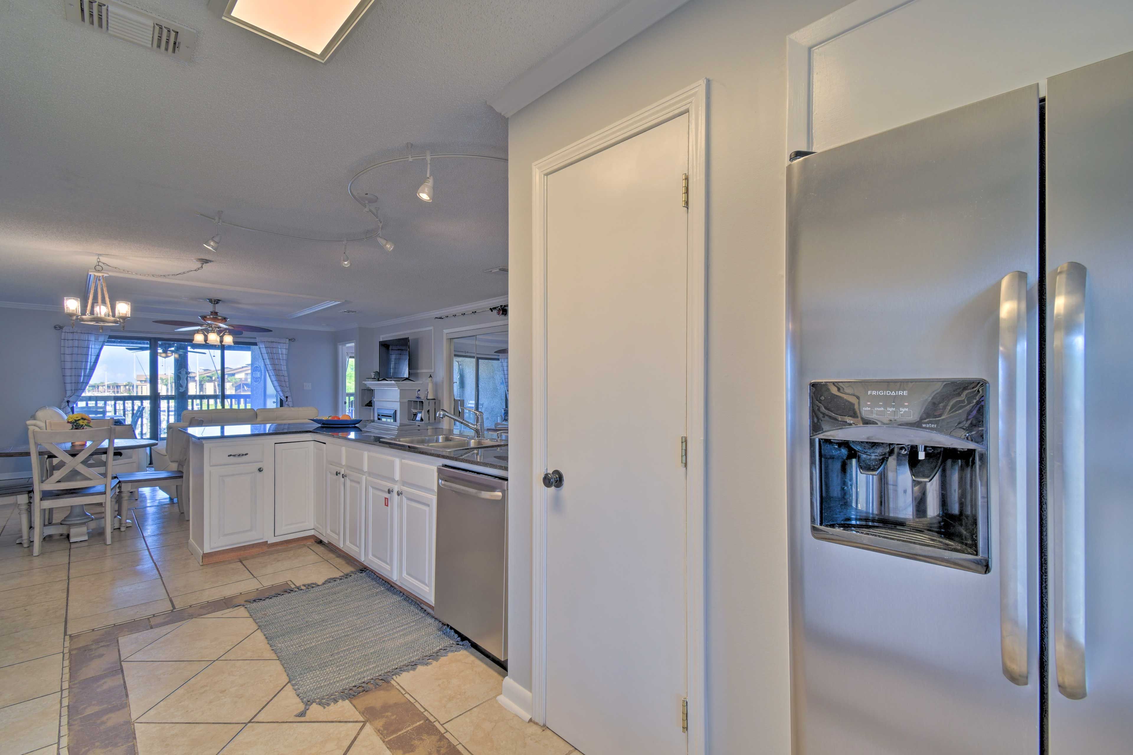 Kitchen | Pots & Pans