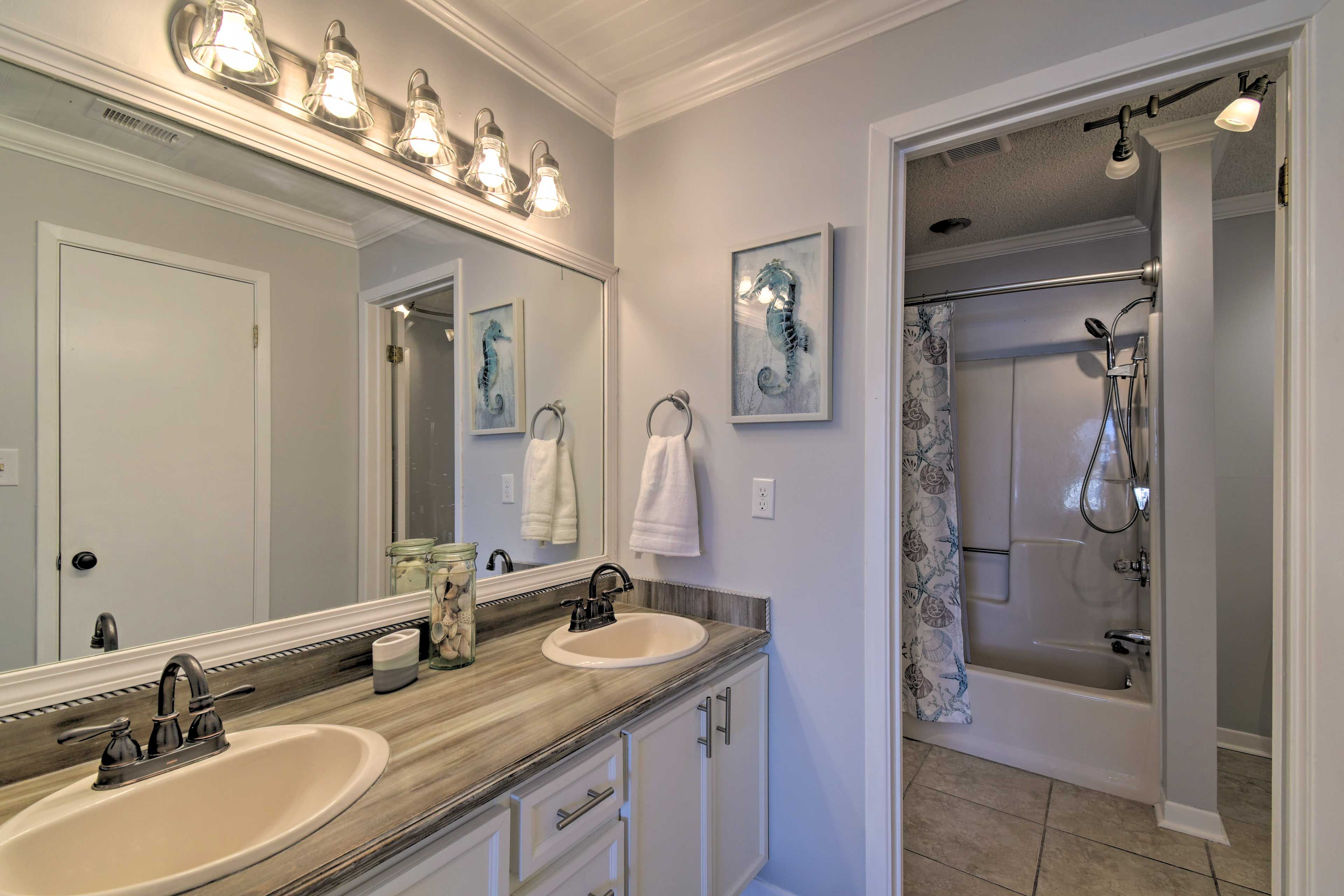 En-Suite Bathroom