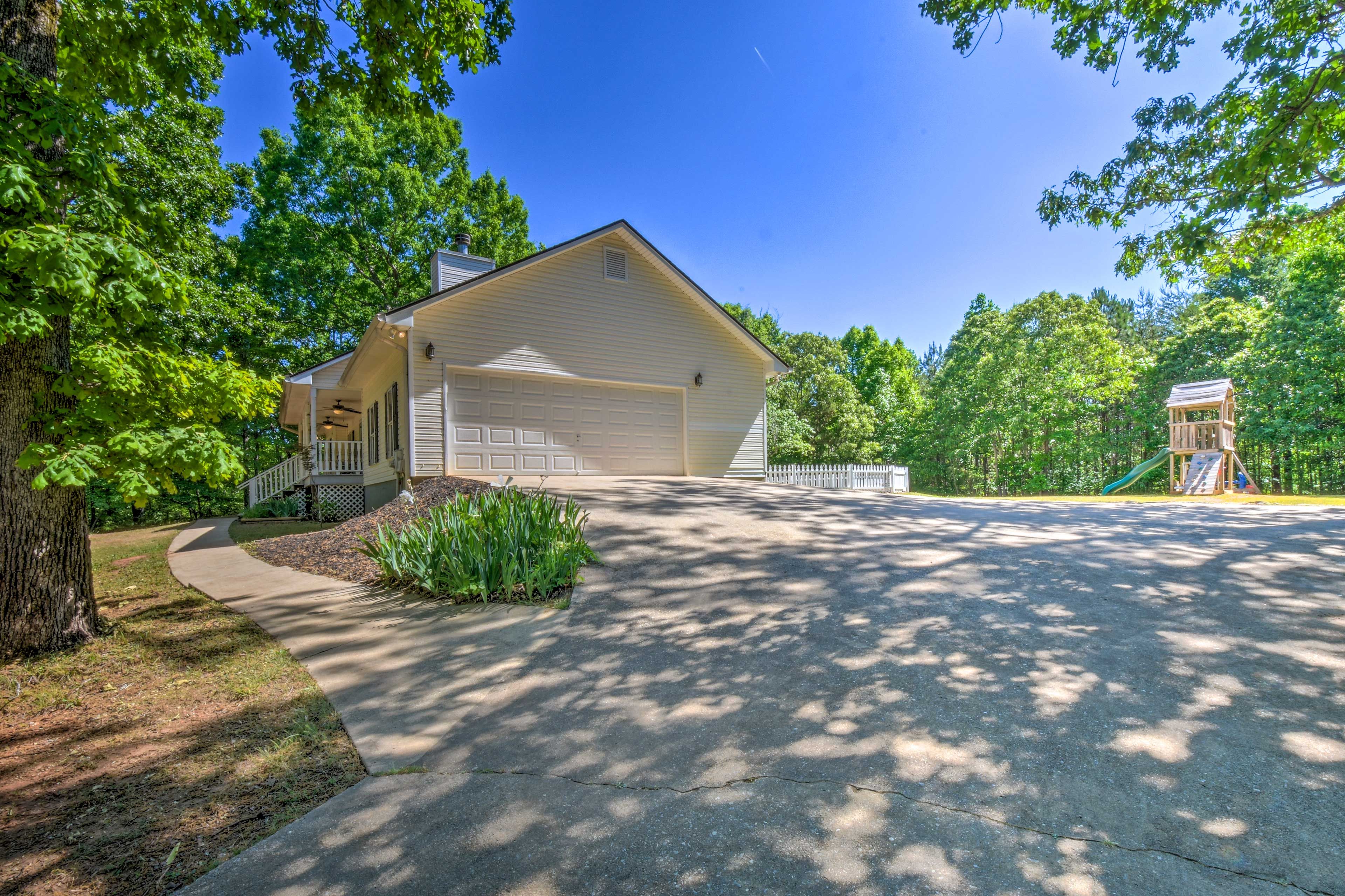 House Exterior | Driveway Parking (5 Vehicles)