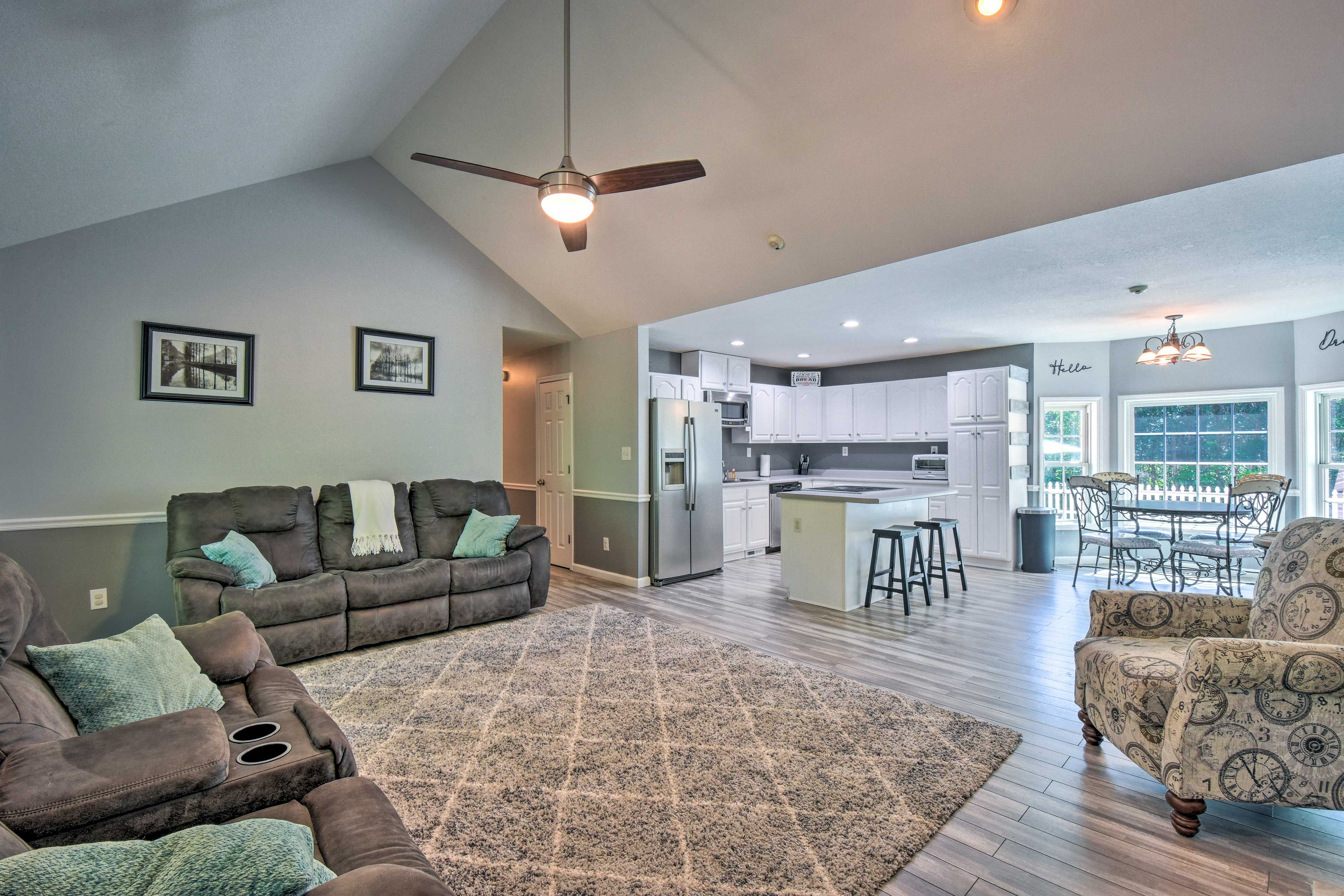 Living Room | Smart TV