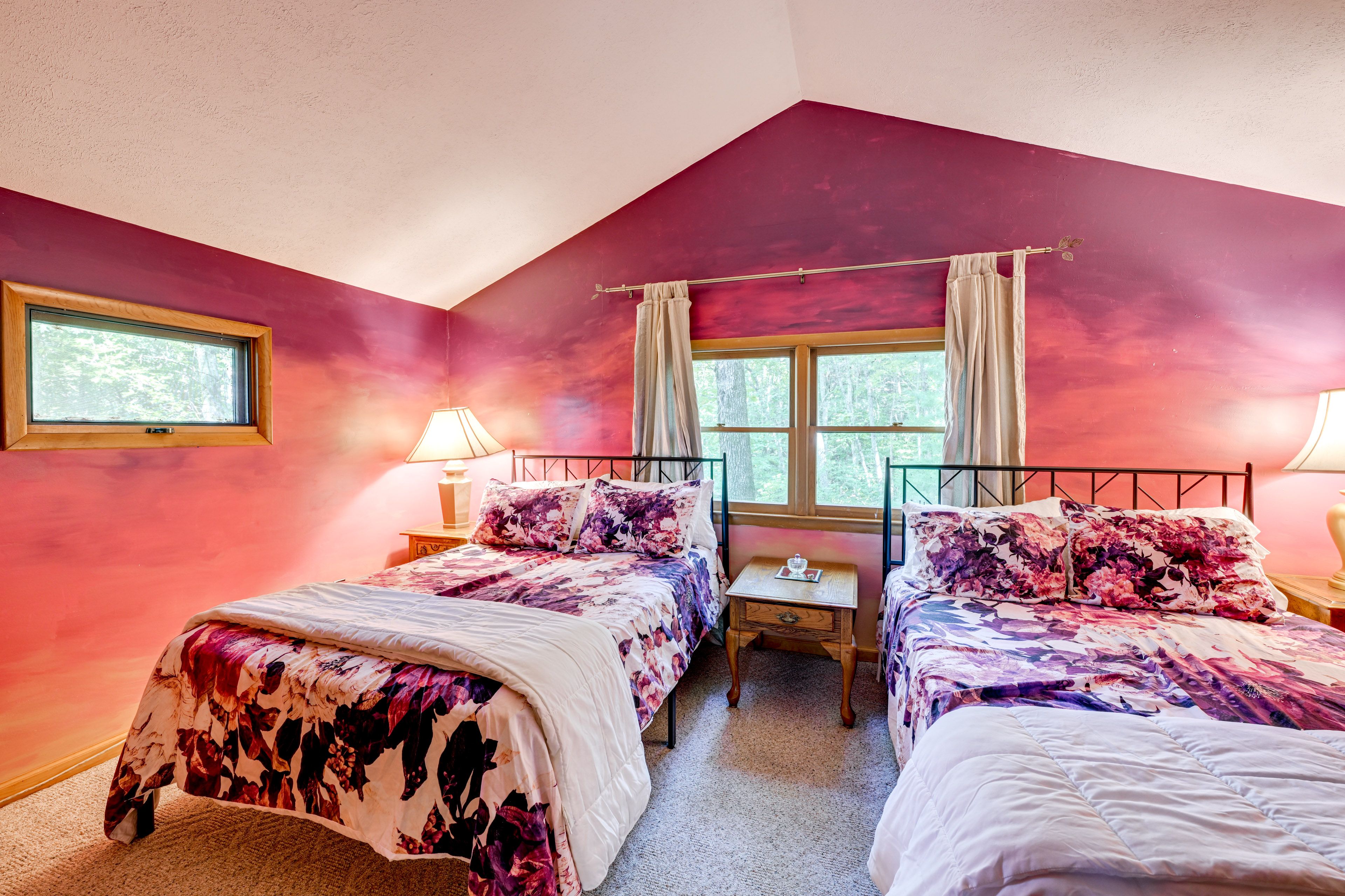 Bedroom 2 | 2 Full Beds | 2nd Floor