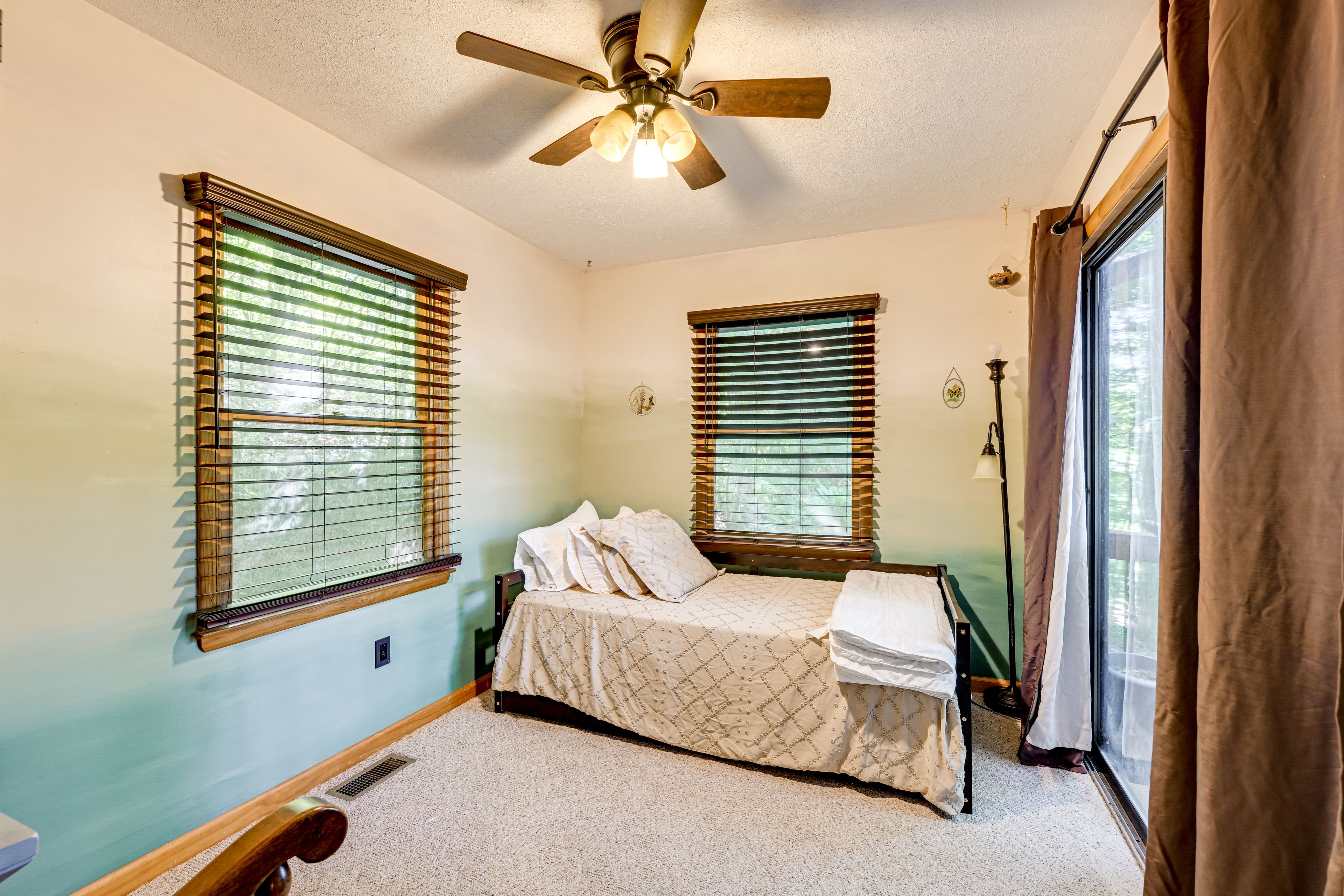 Office | Twin Daybed w/ Twin Trundle | 1st Floor