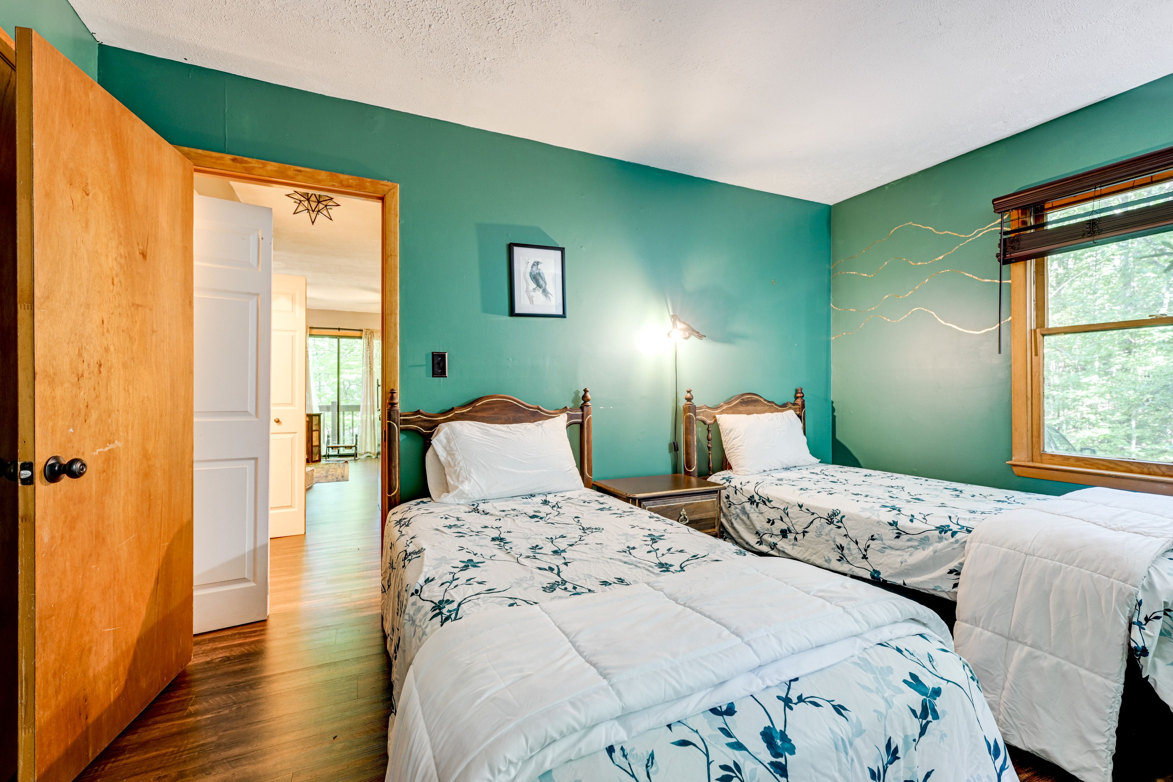 Bedroom 3 | 2 Twin Beds | 1st Floor