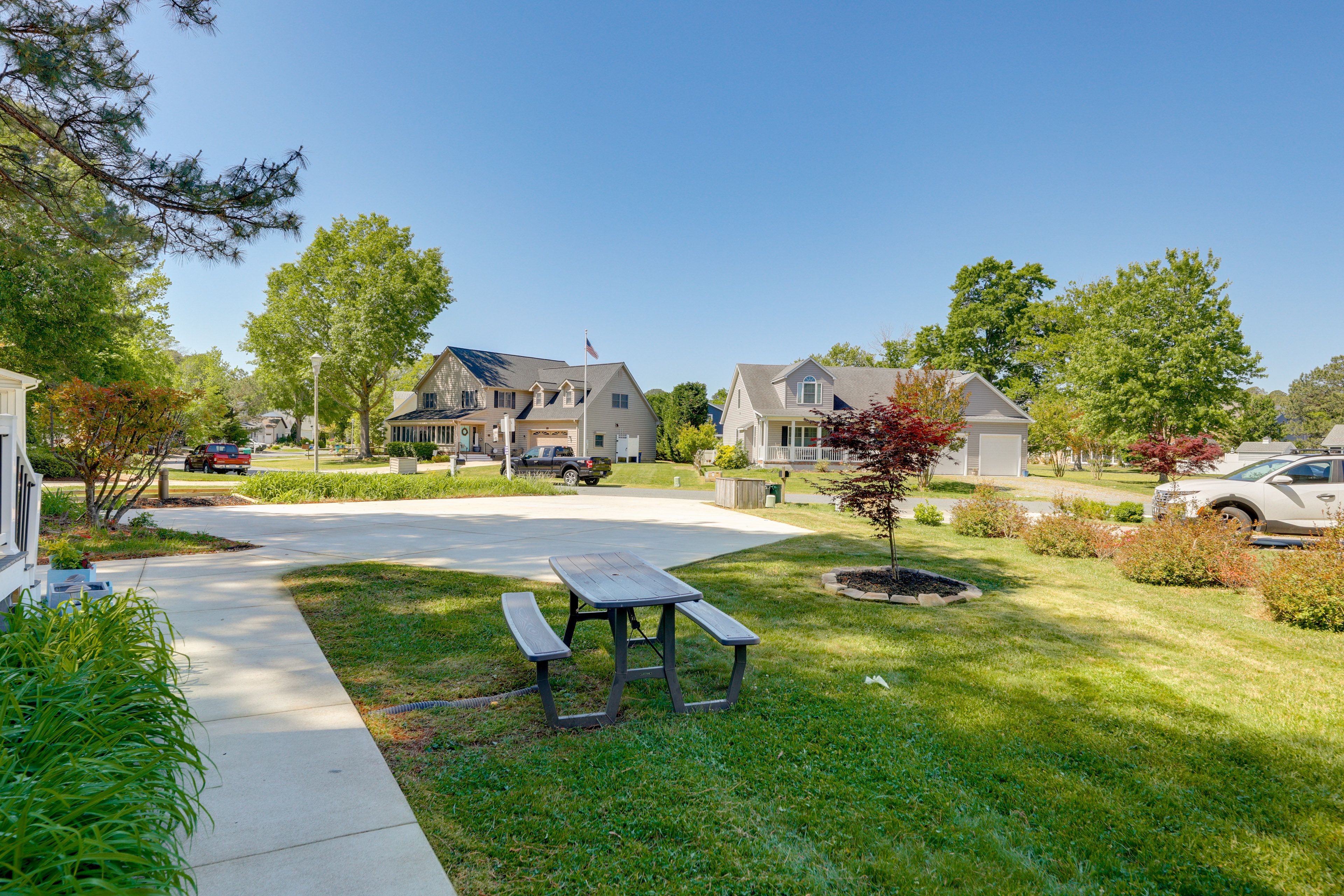 Driveway (3 Vehicles) | Free Street Parking (First-Come, First-Served)