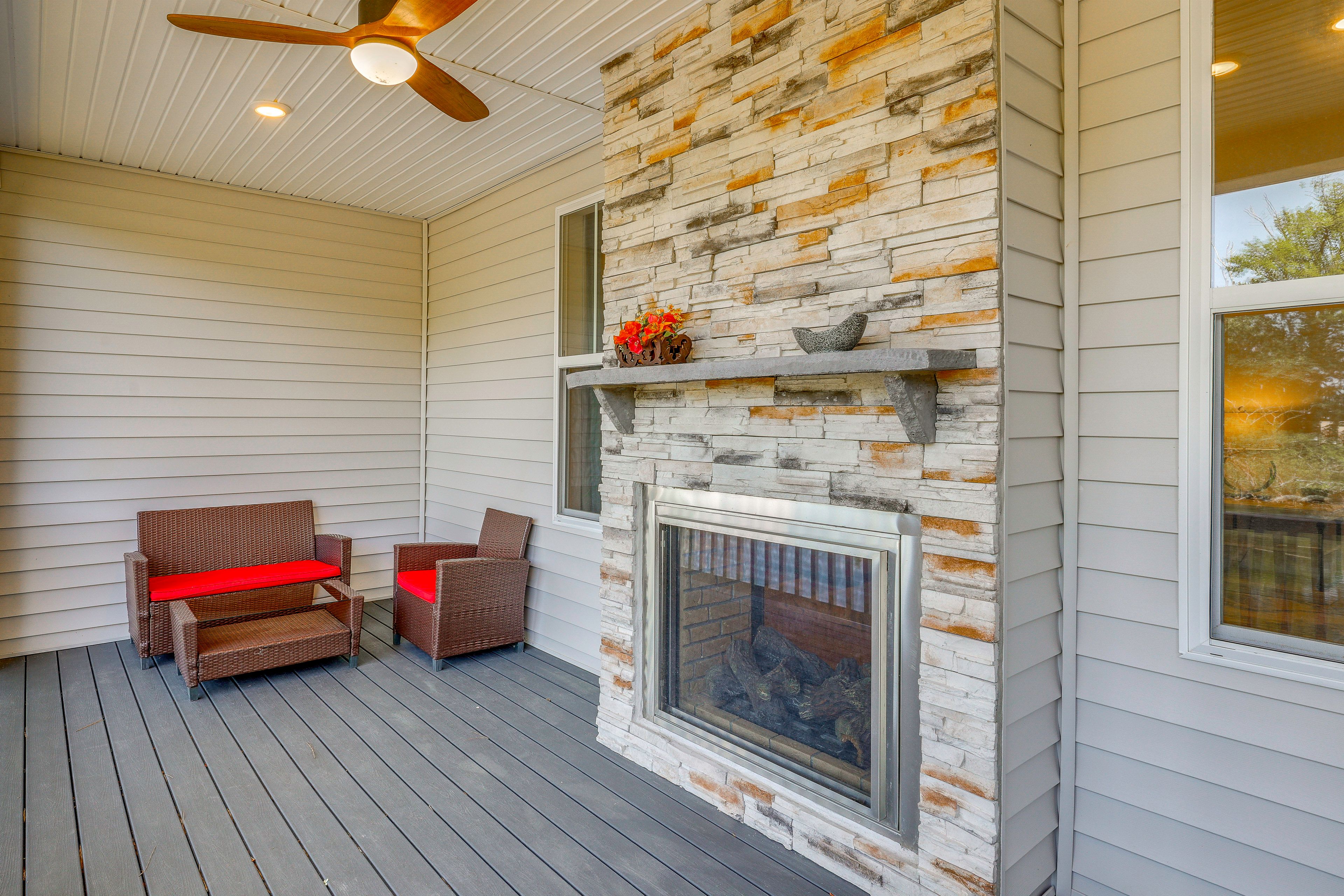 Private Deck