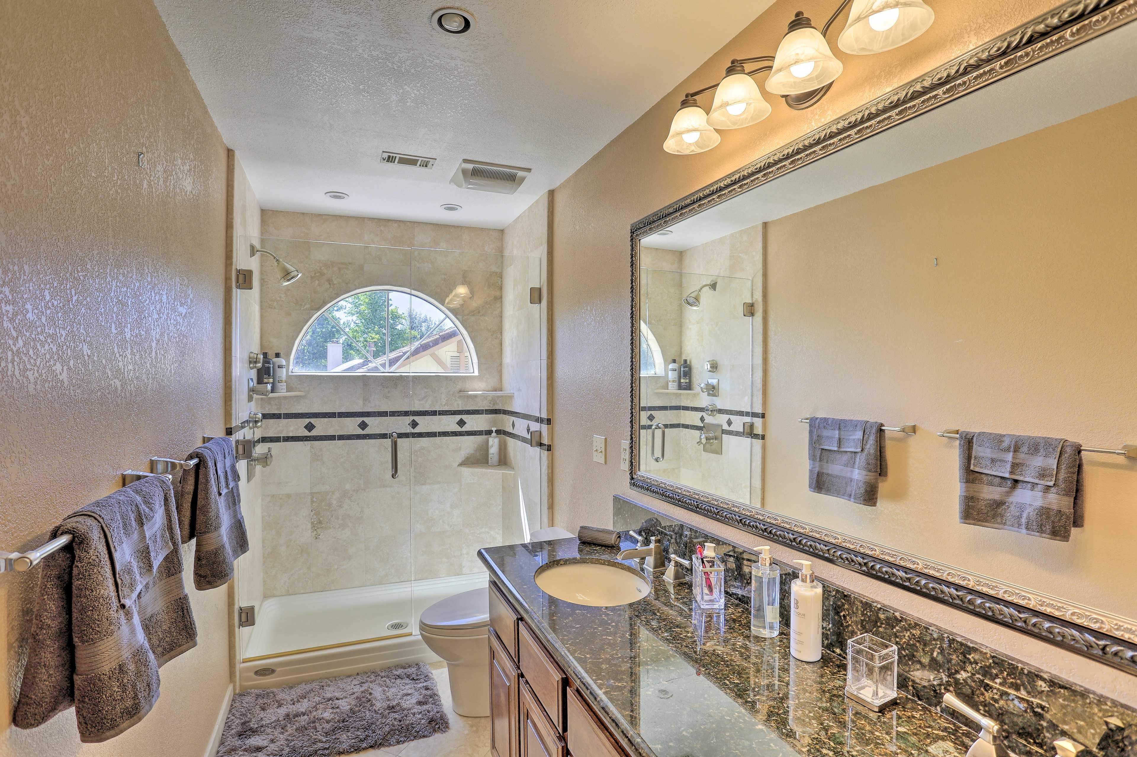 Full Bath | Hair Dryer