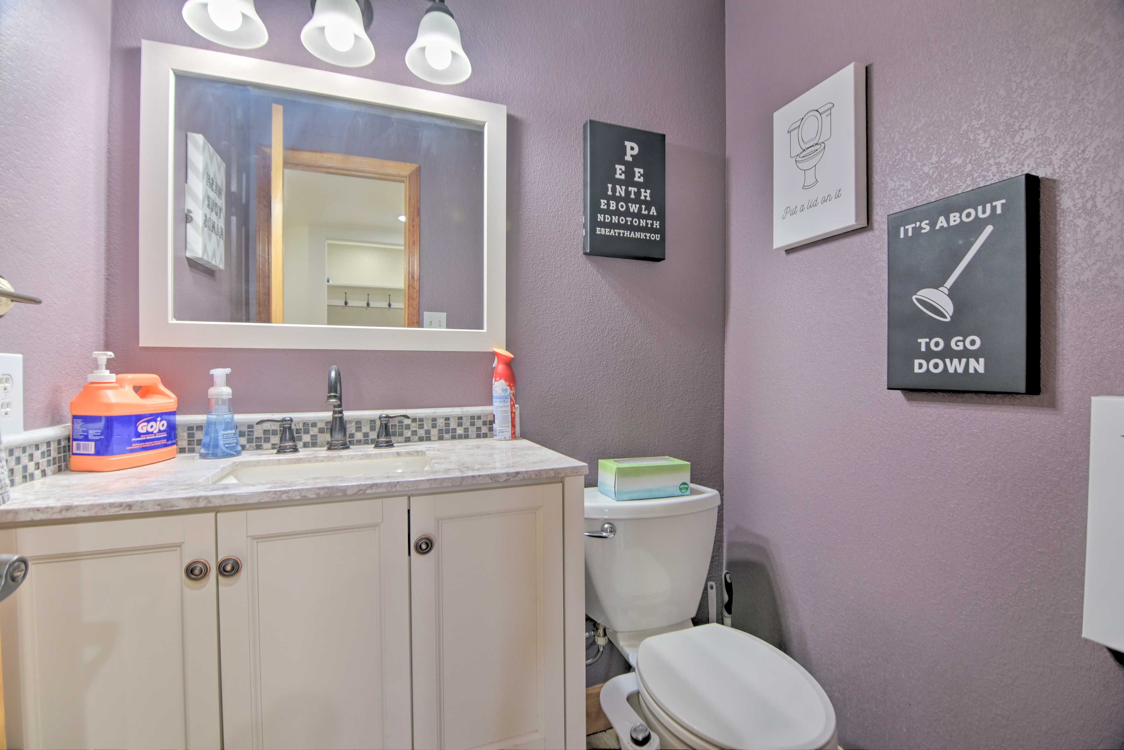 Half Bathroom | 1st Floor