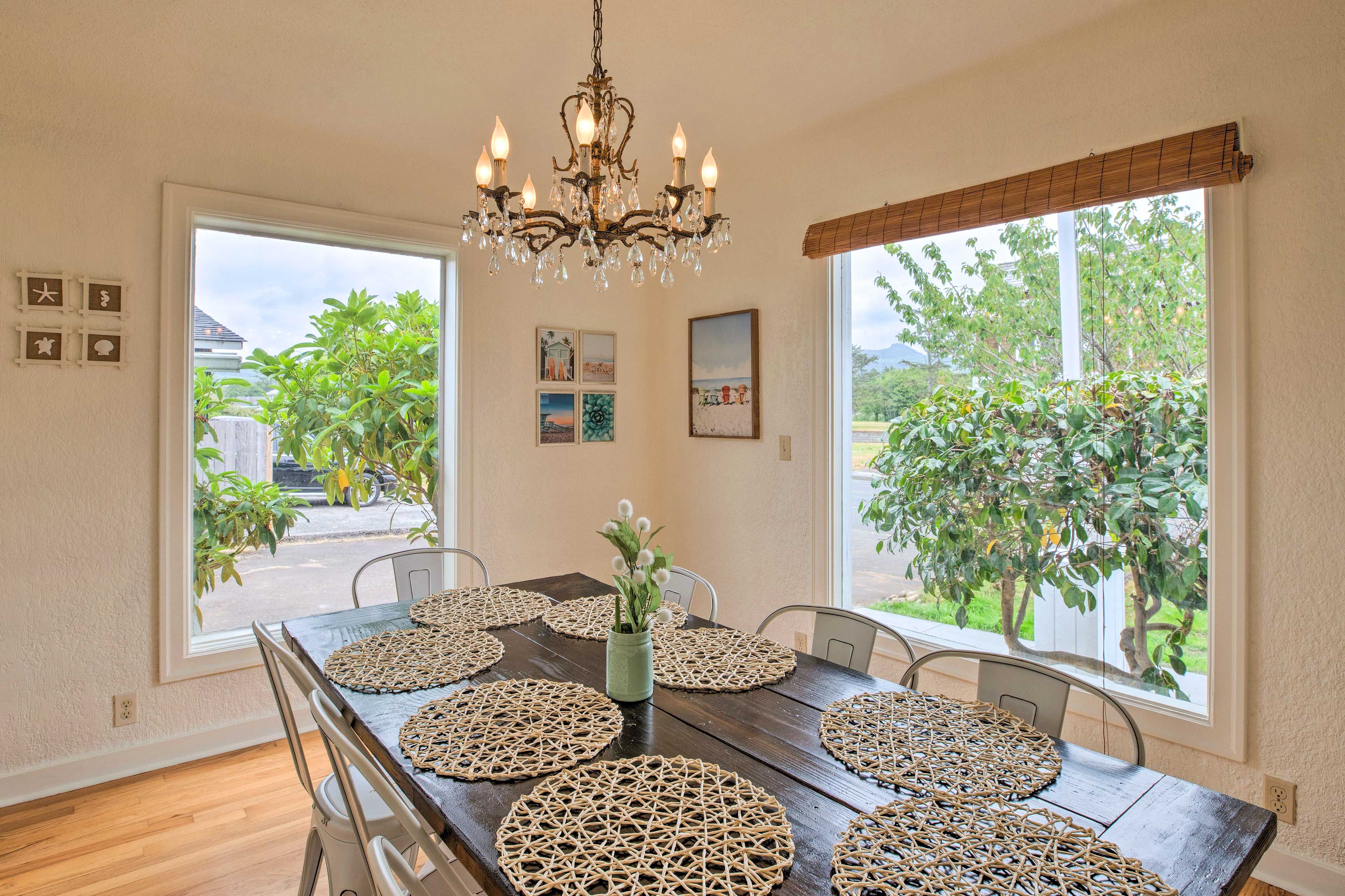 Dining Area | Dishware/Flatware | Trash Bags/Paper Towels