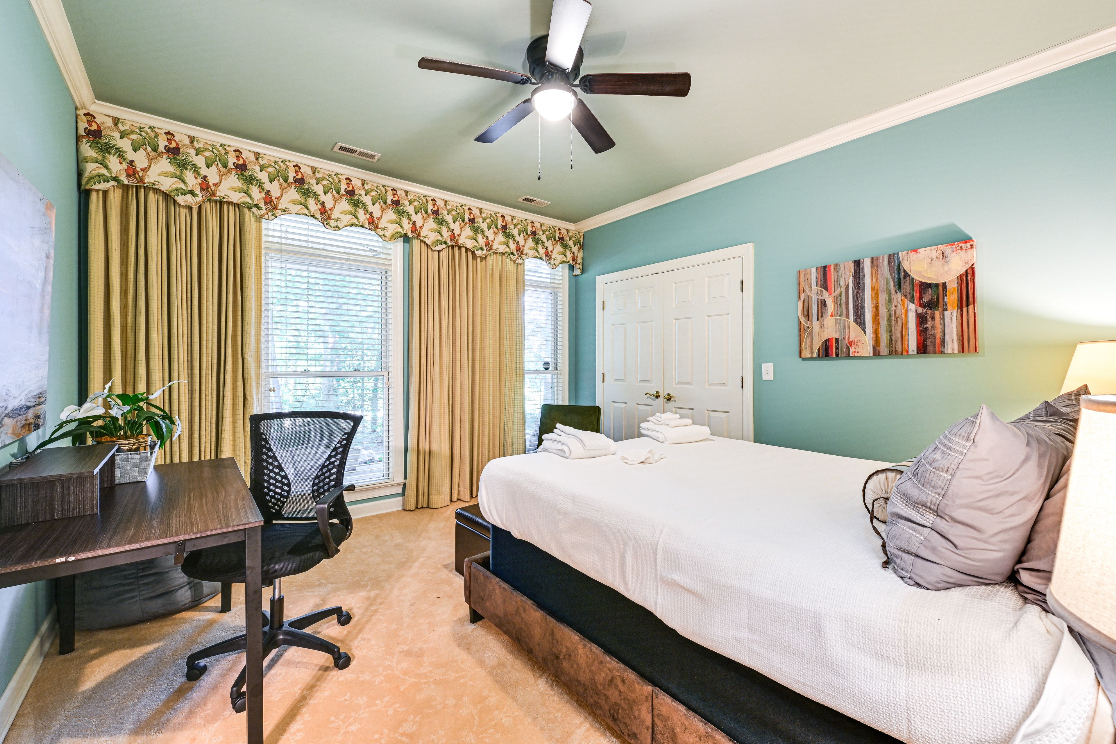 Bedroom | King Bed