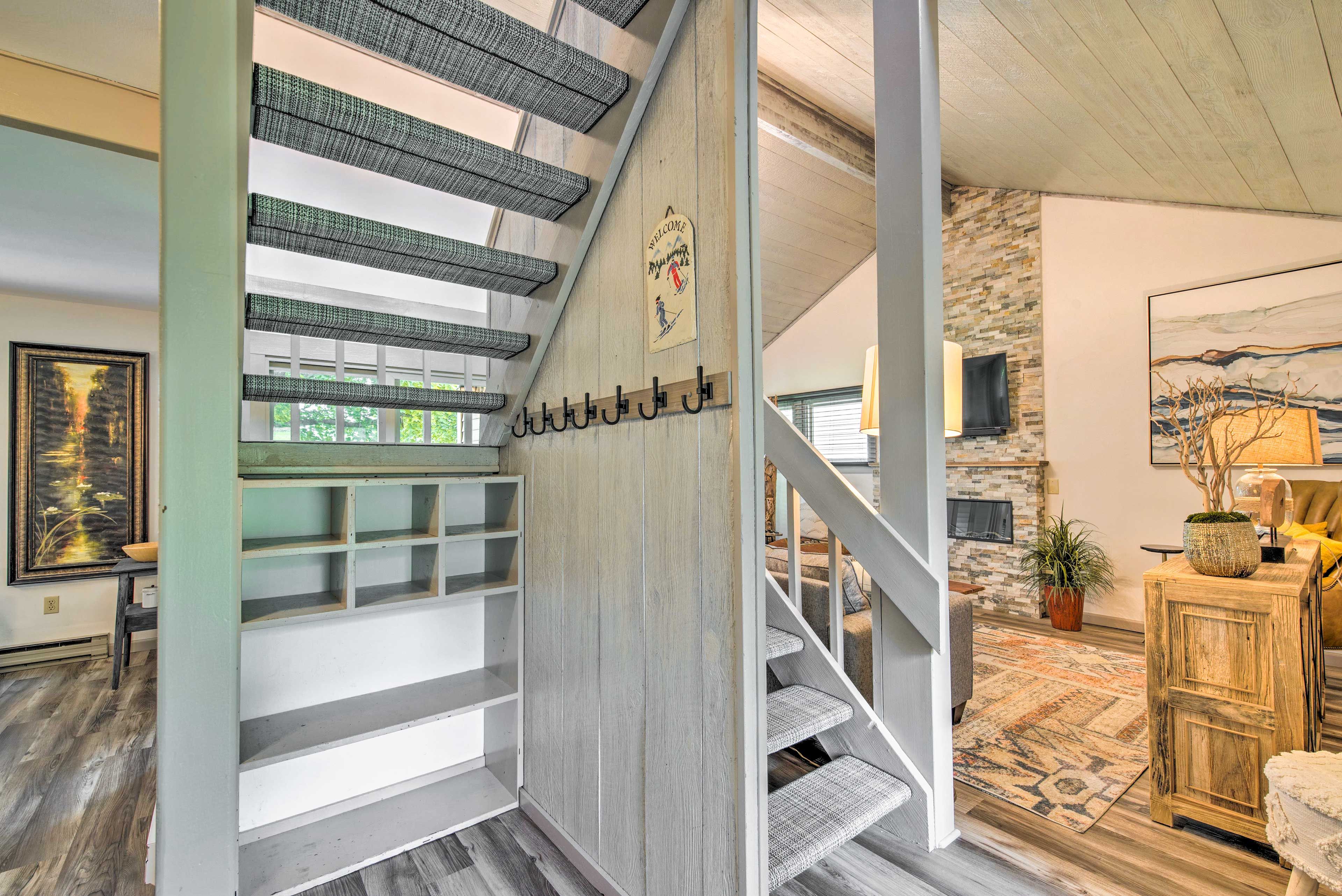 Steps to Access 2nd Floor