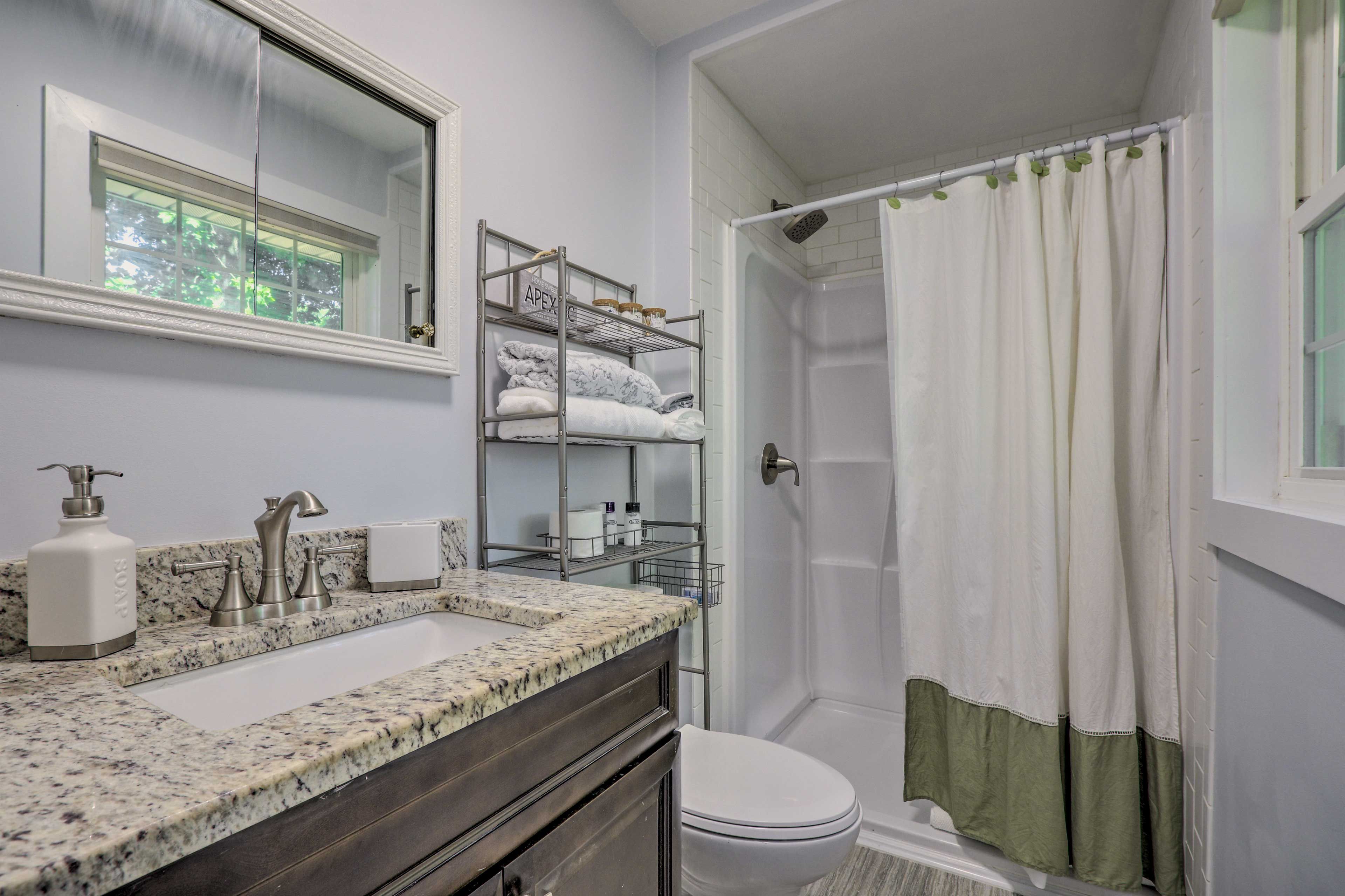 Bathroom | Towels Provided