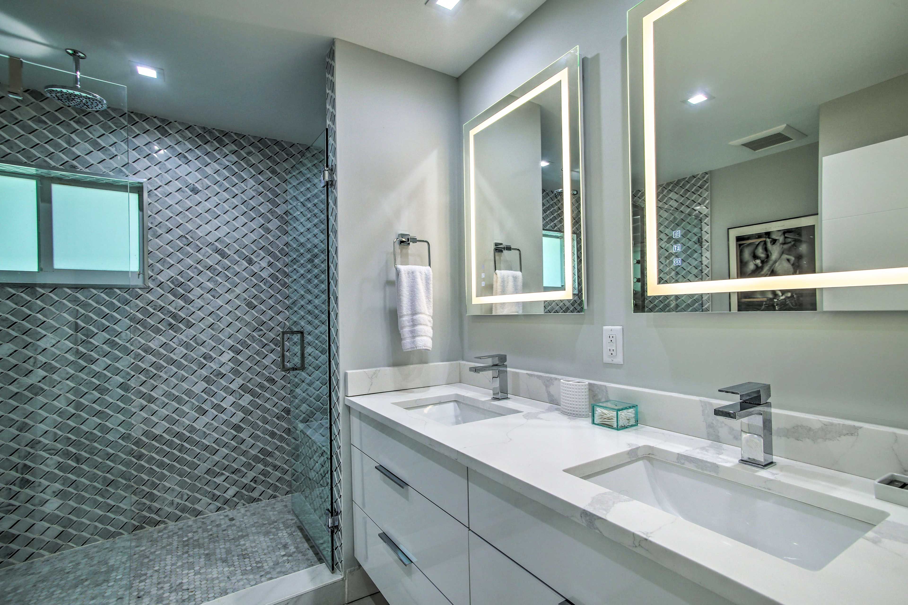 Bathroom | Towels Provided