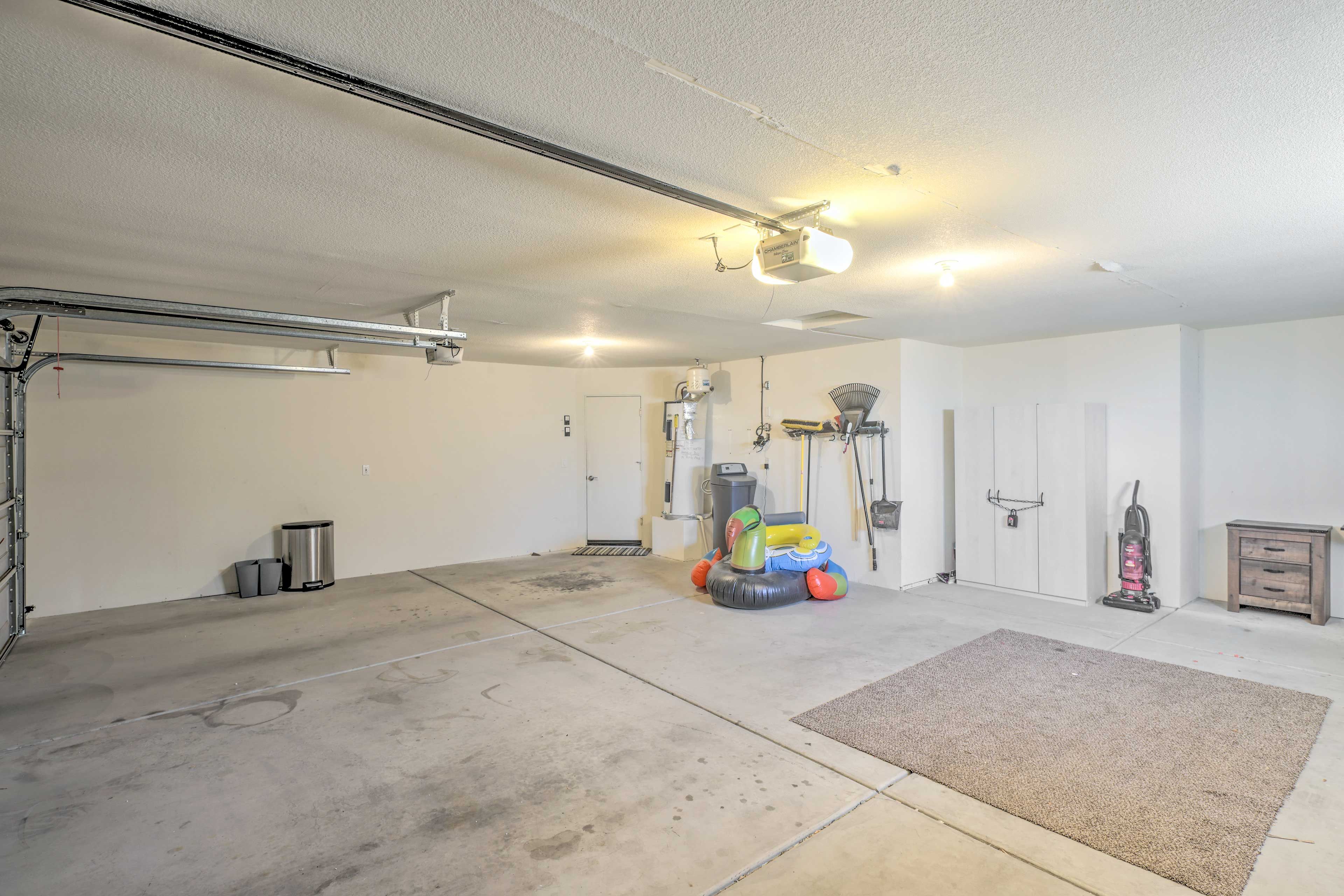 Garage (3 Vehicles)