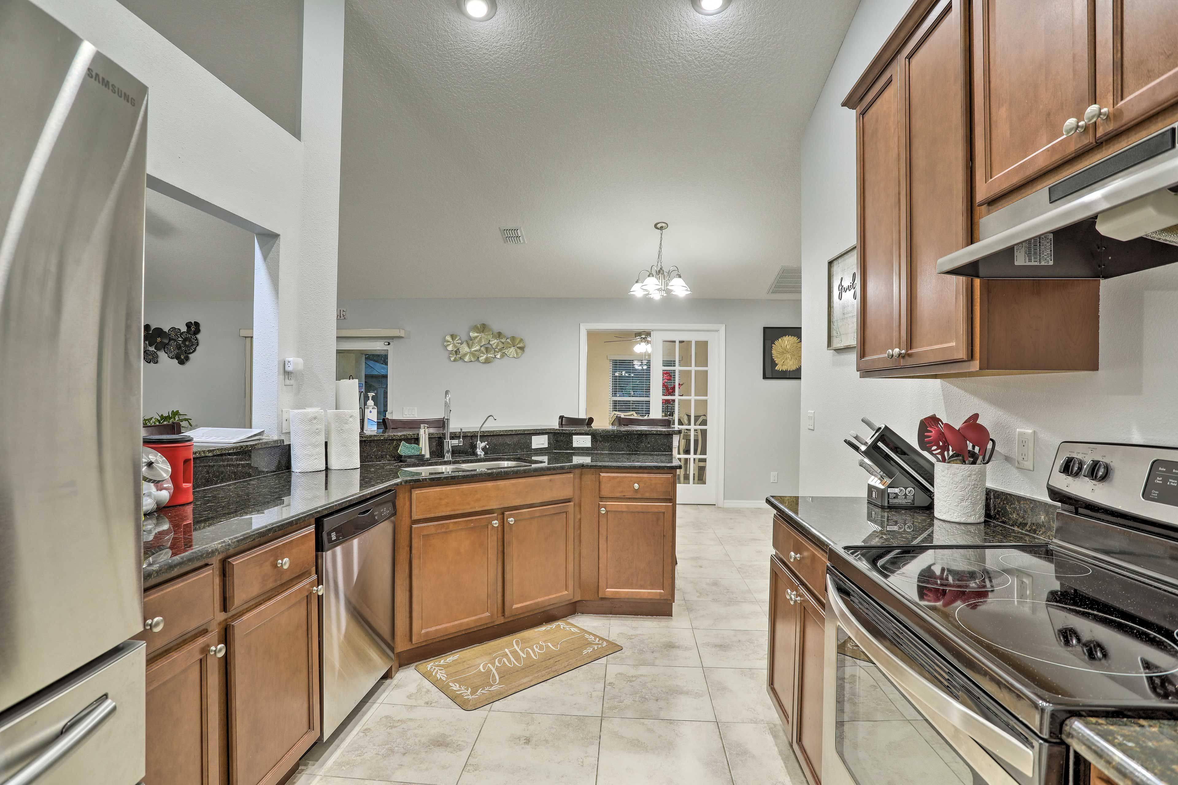Kitchen | Drip Coffee Maker | Cooking Utensils | Crockpot | Pots & Pans