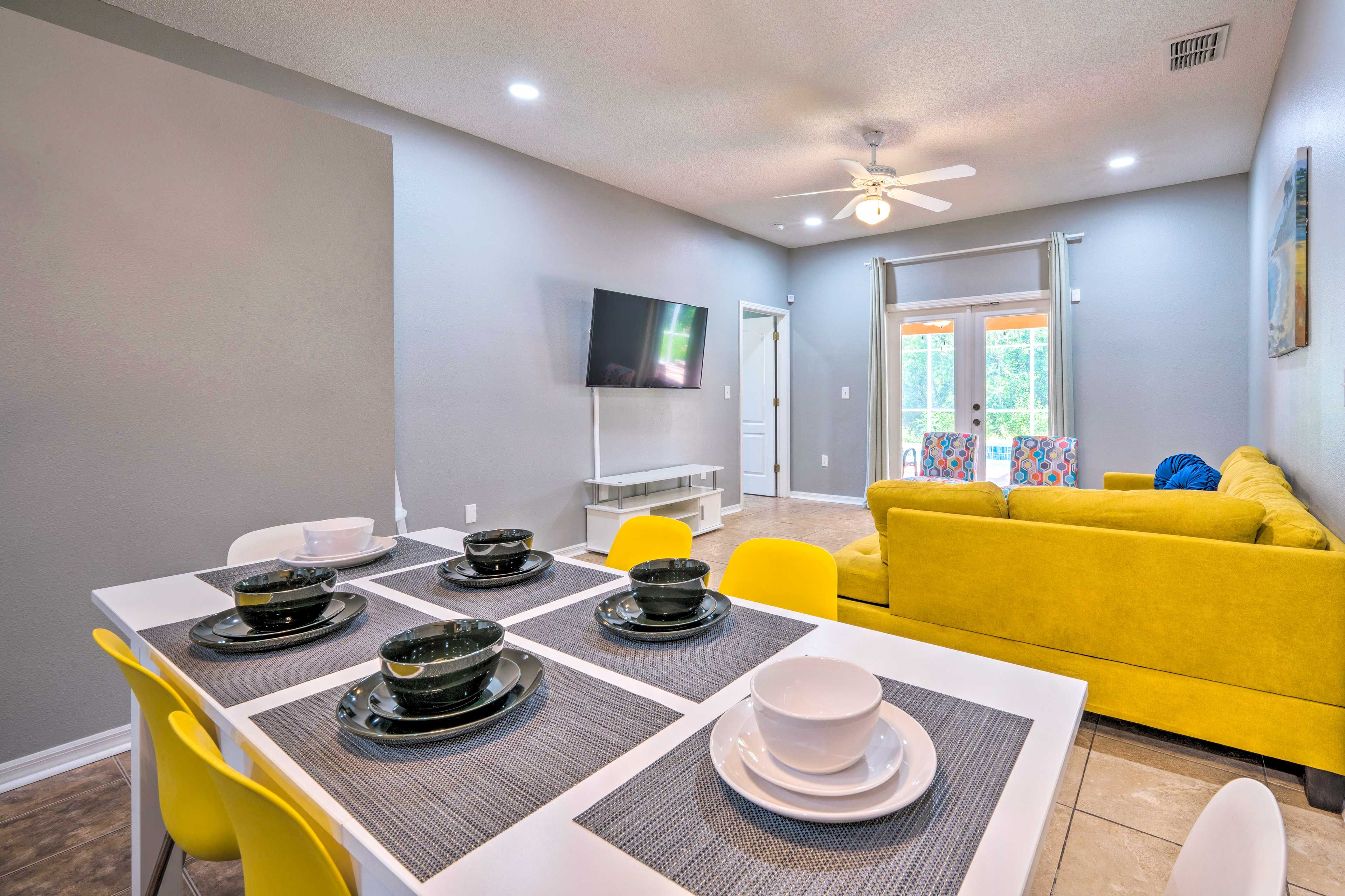 Dining Area | Dishware & Flatware Provided | Breakfast Bar w/ Additional Seating