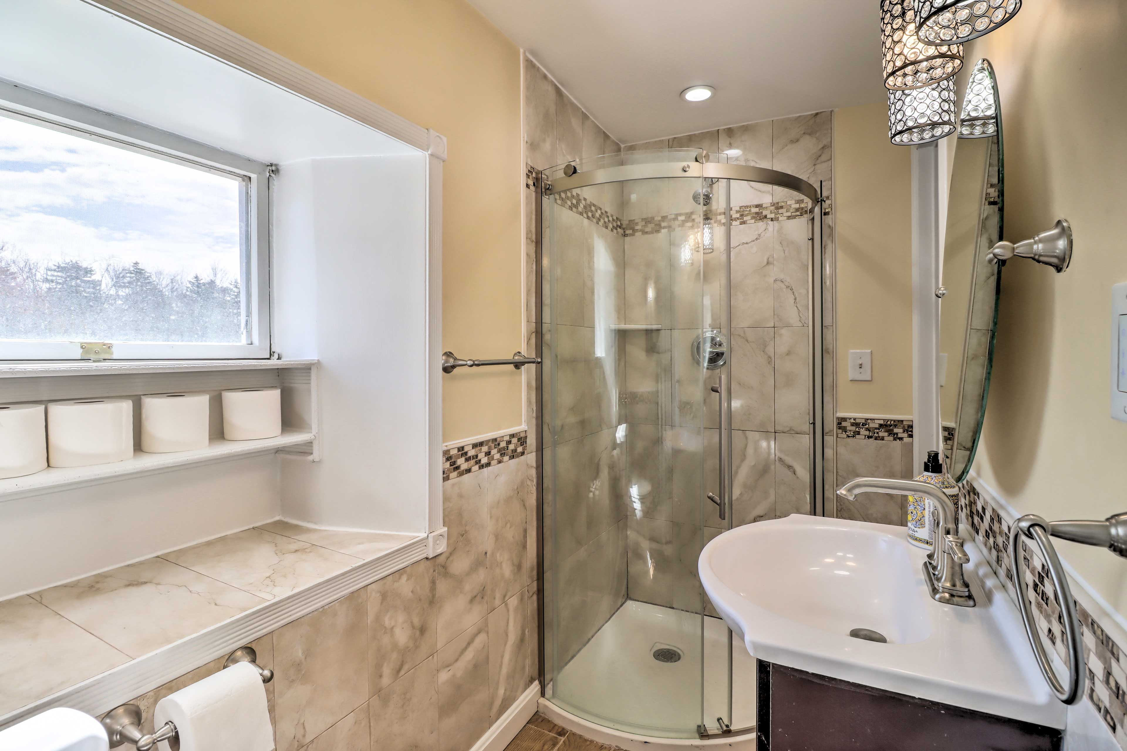 Full Bathroom