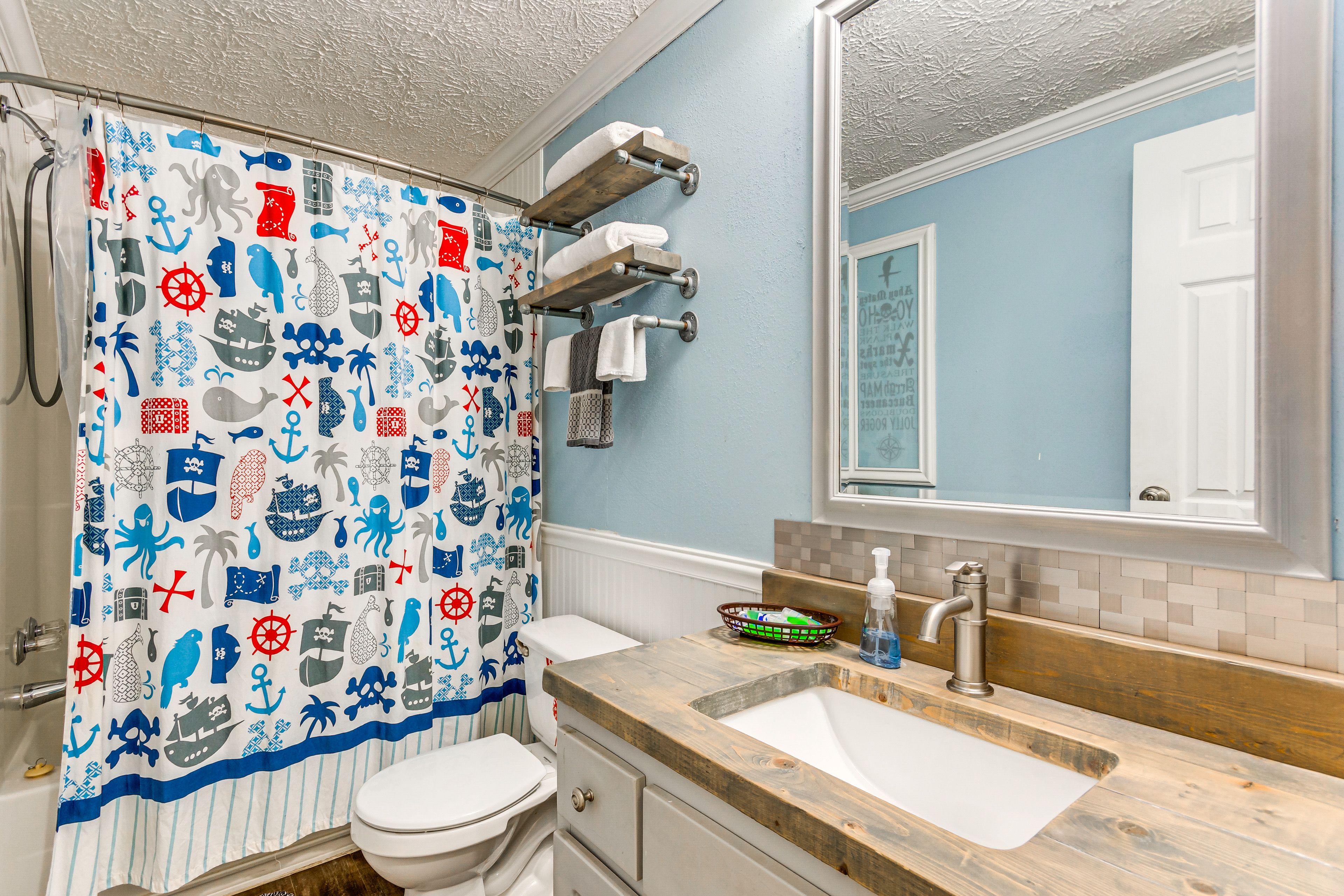 Full Bathroom