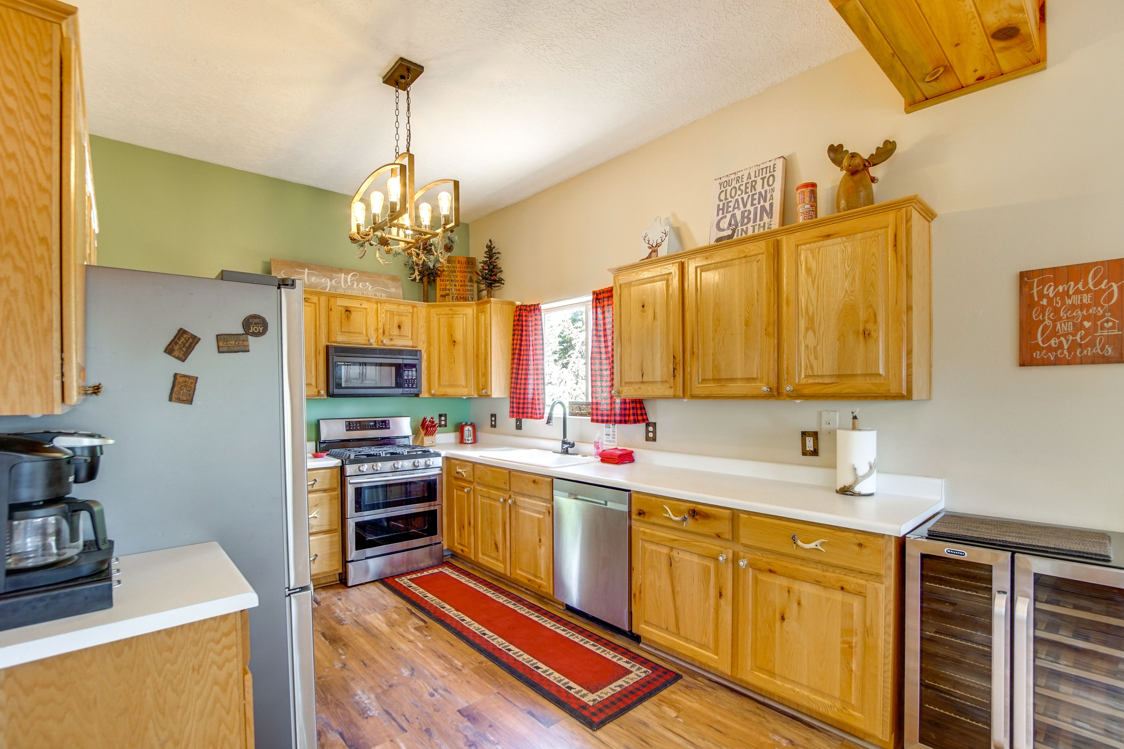 Kitchen | Cooking Basics | Drip & Single-Serve Coffee Maker