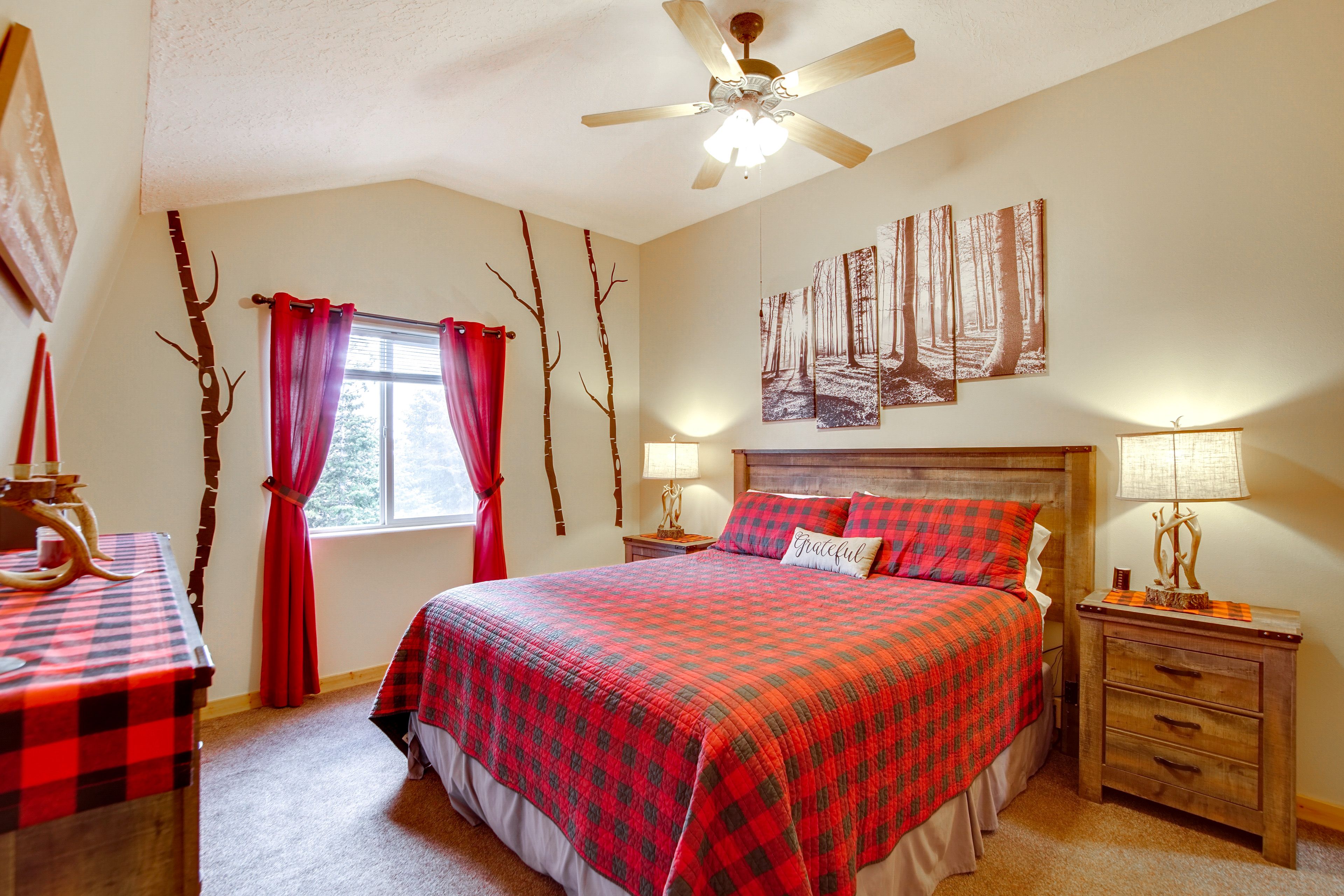 Bedroom 1 | King Bed