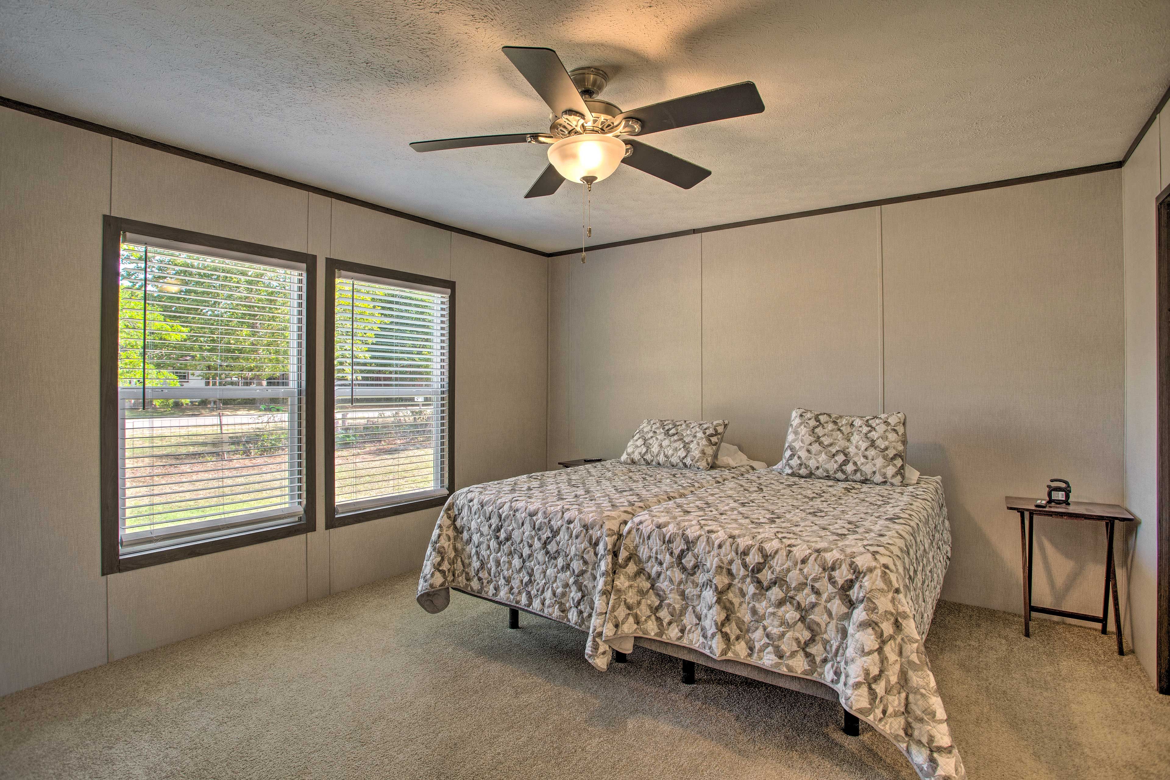 Bedroom 1 | Main Level | Split King Bed (2 Twin XL Beds) | Linens Provided