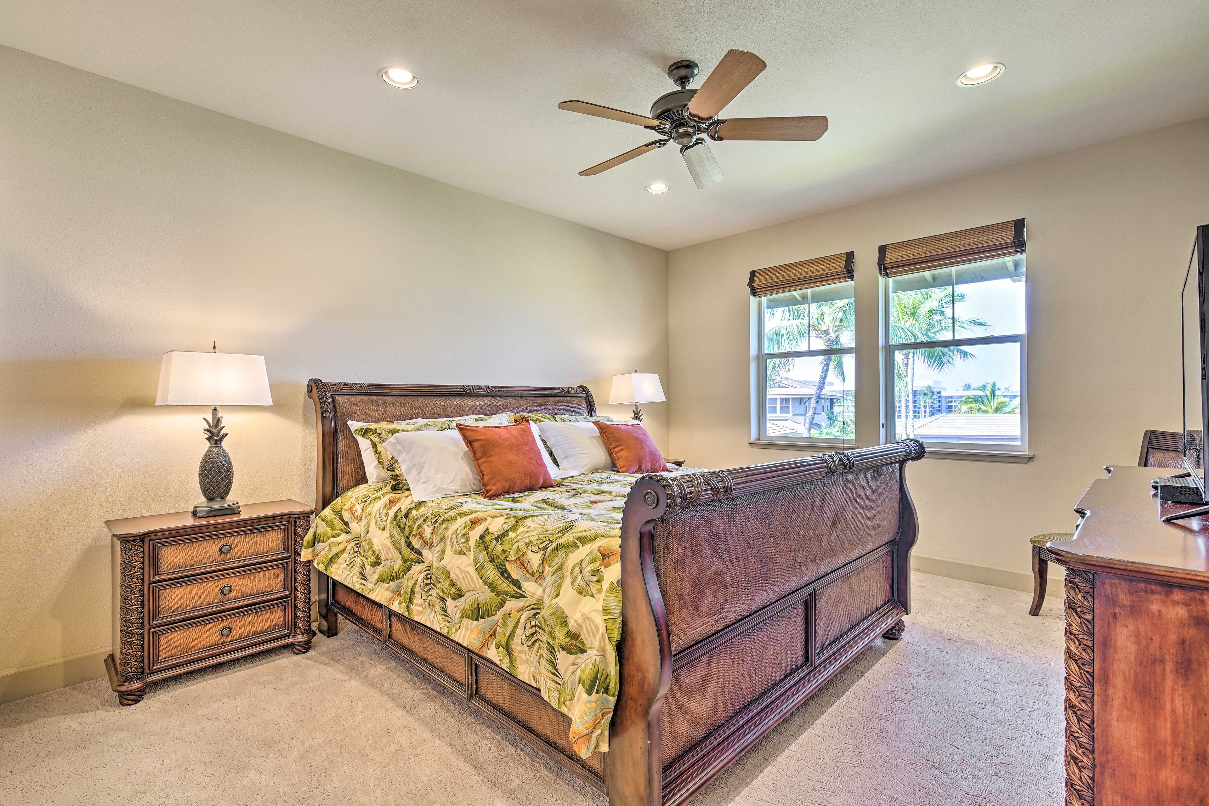 Bedroom 1 | King Bed
