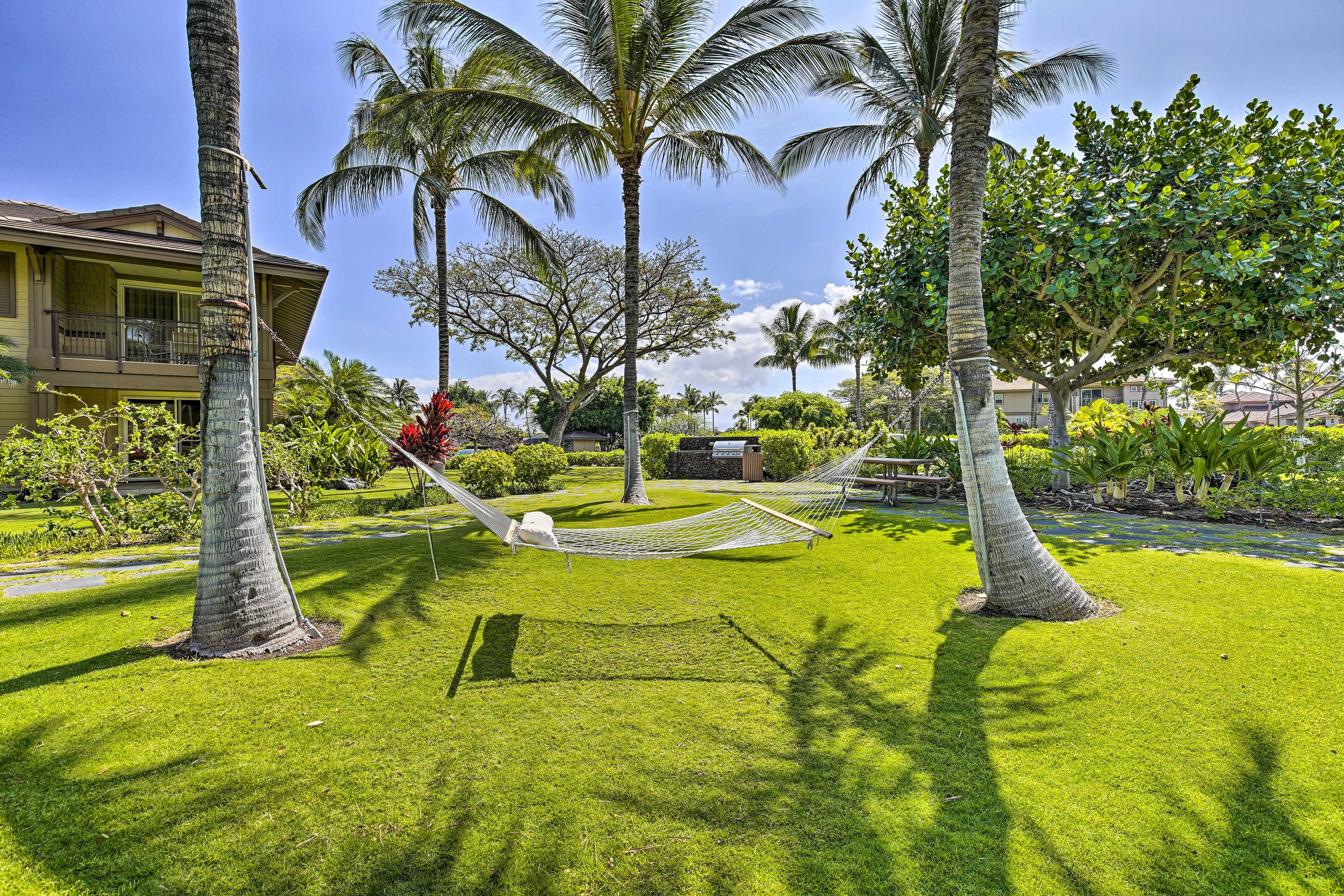 Community Area w/ Hammock