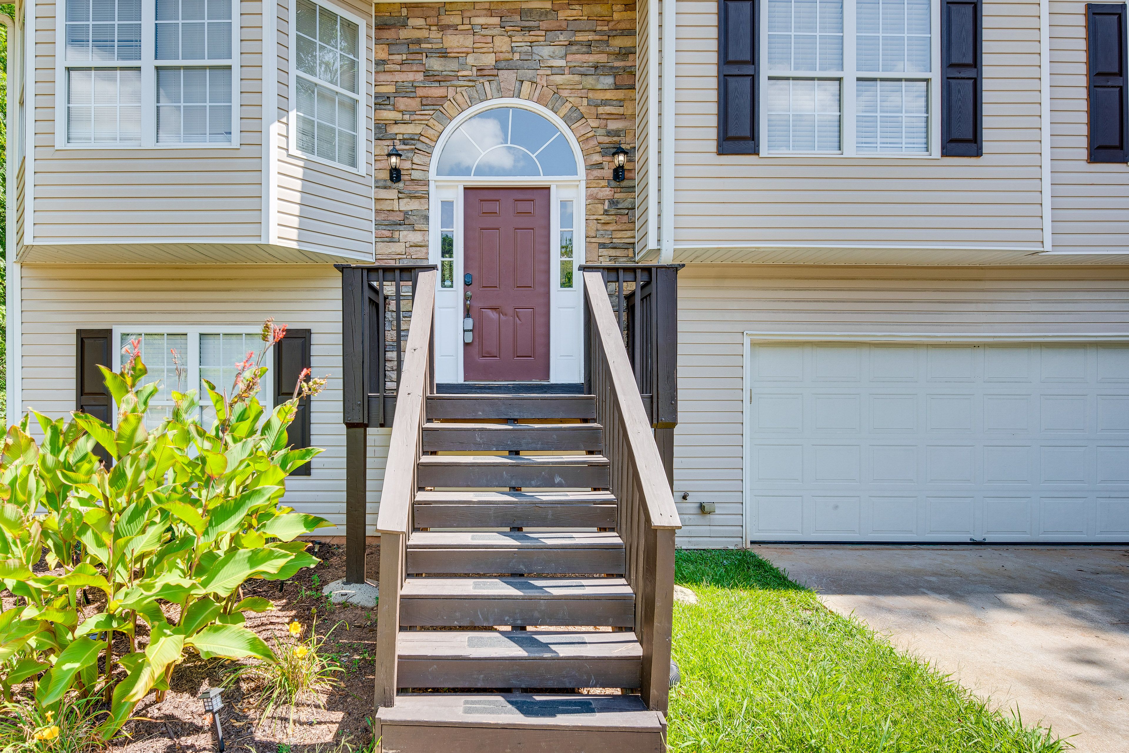 Front Entry | Stairs Required
