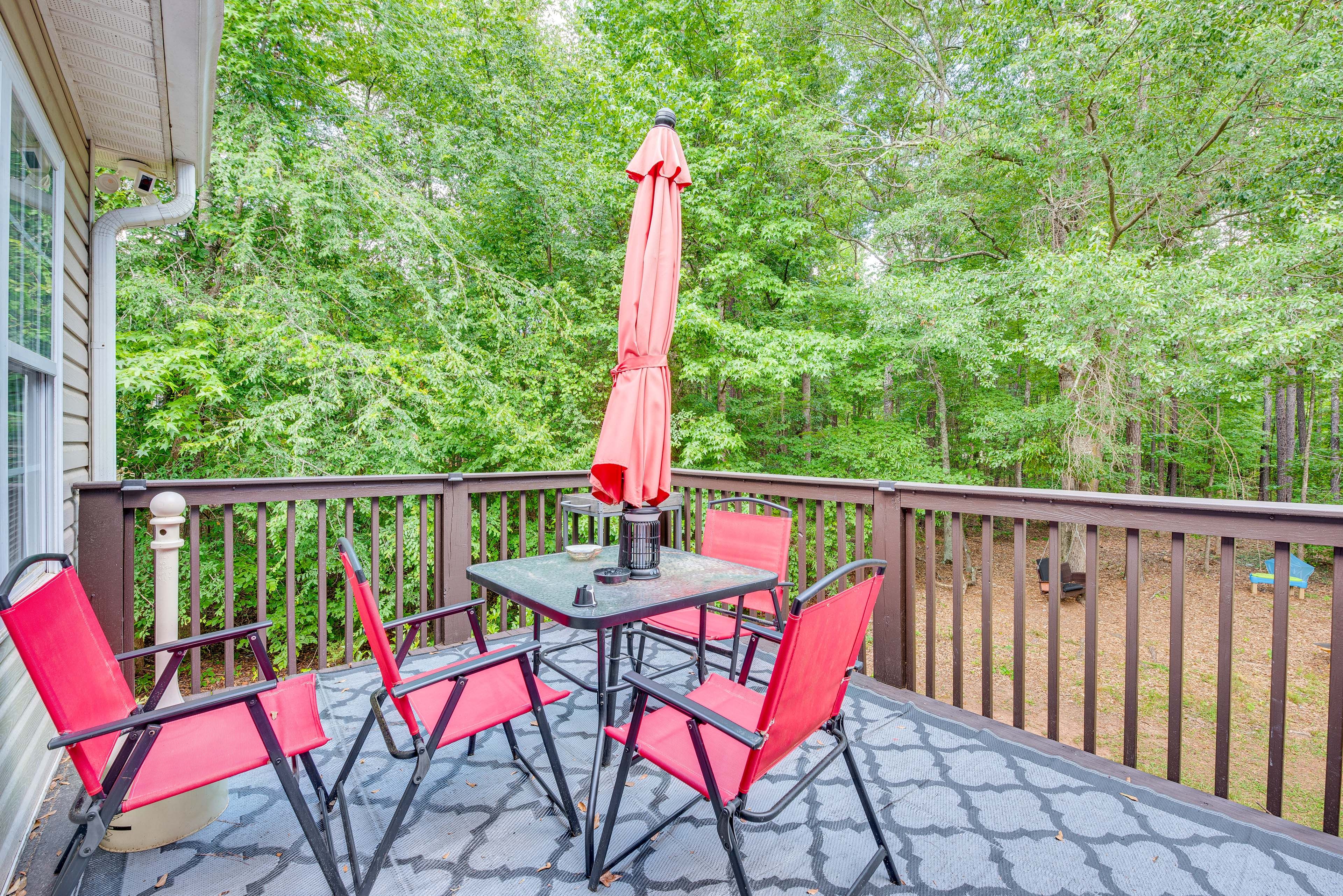 Deck | Outdoor Dining