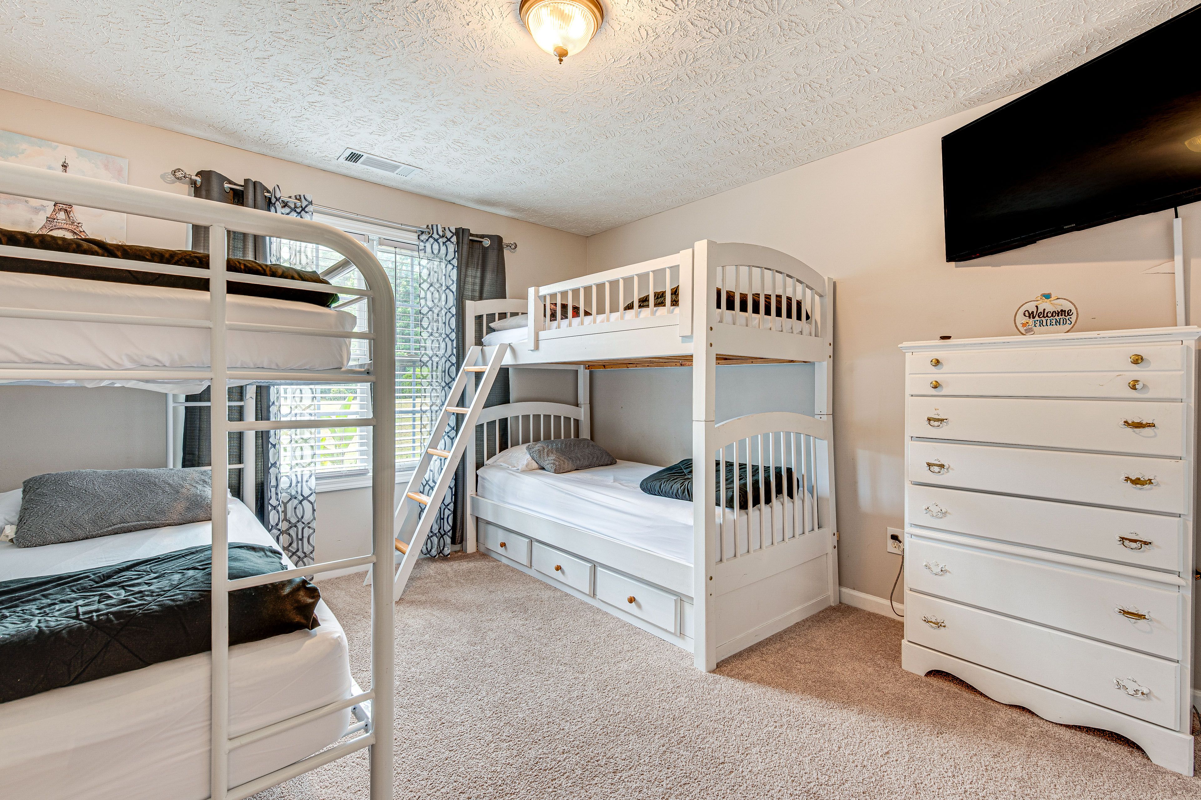 Bedroom 4 | 2 Twin Bunk Beds | Smart TV | En-Suite Bathroom