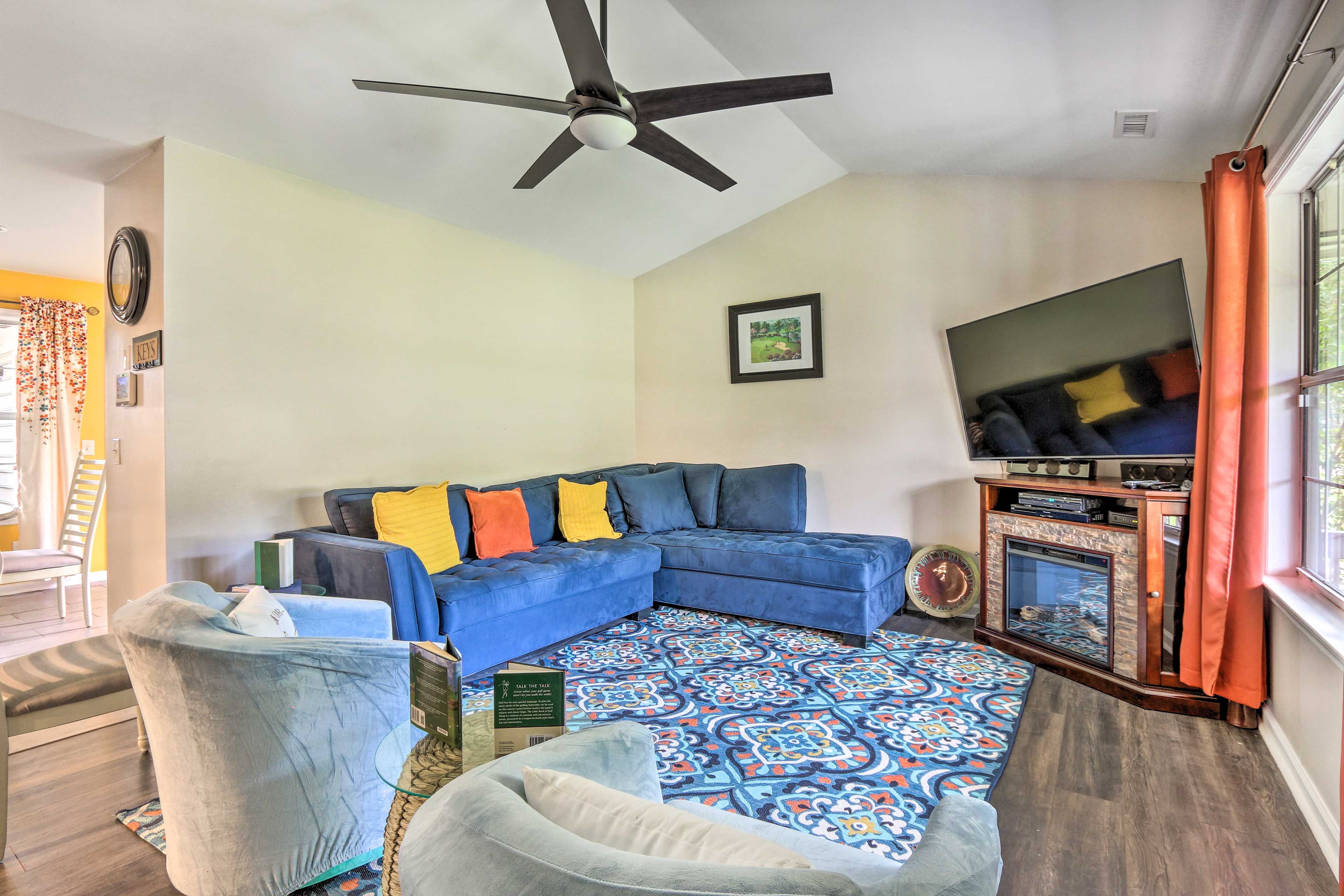 Living Room | Smart TV | Free WiFi | Central Heat & A/C | Single-Story Home