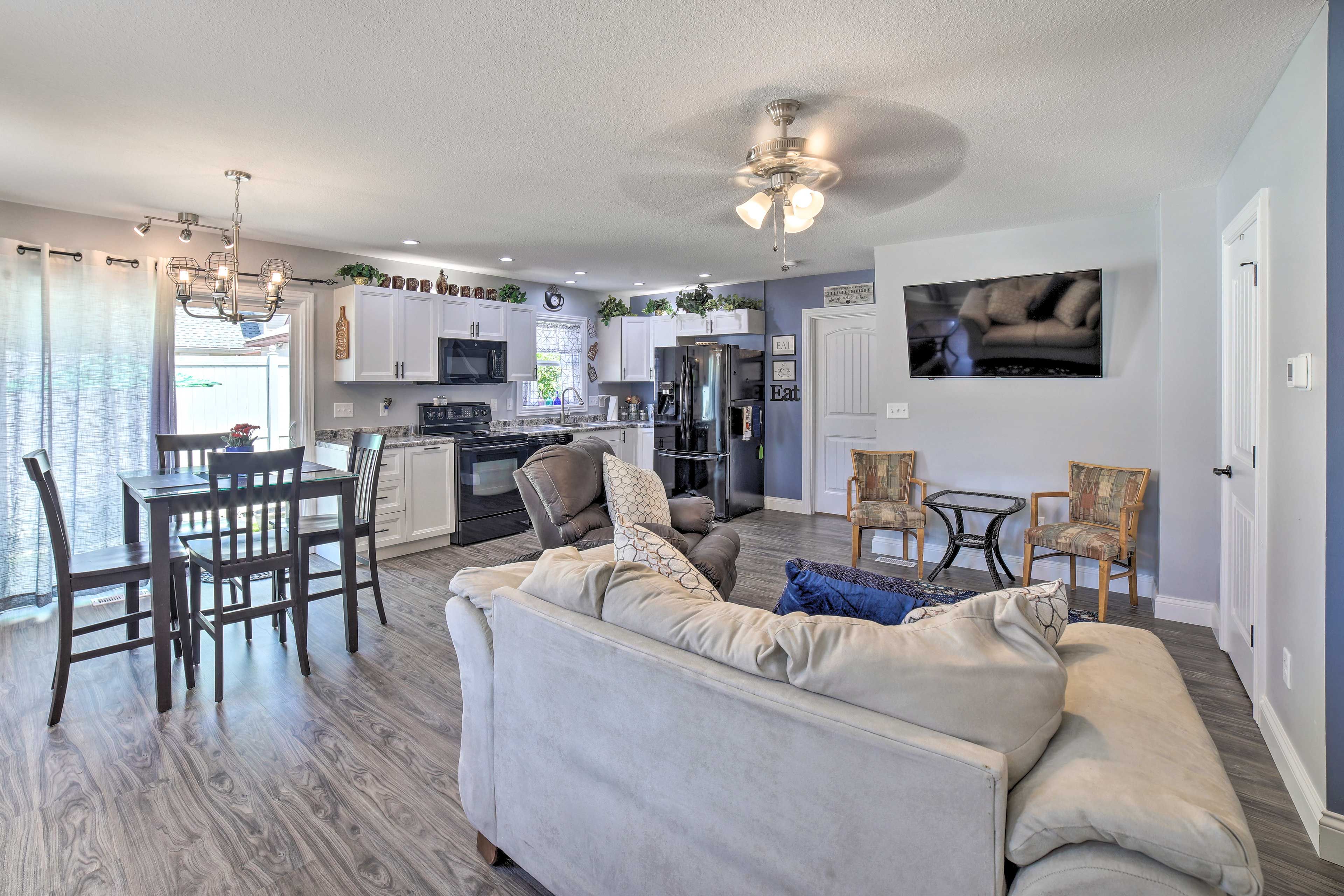 Living Area | Main Level | Pet Friendly w/ Fee