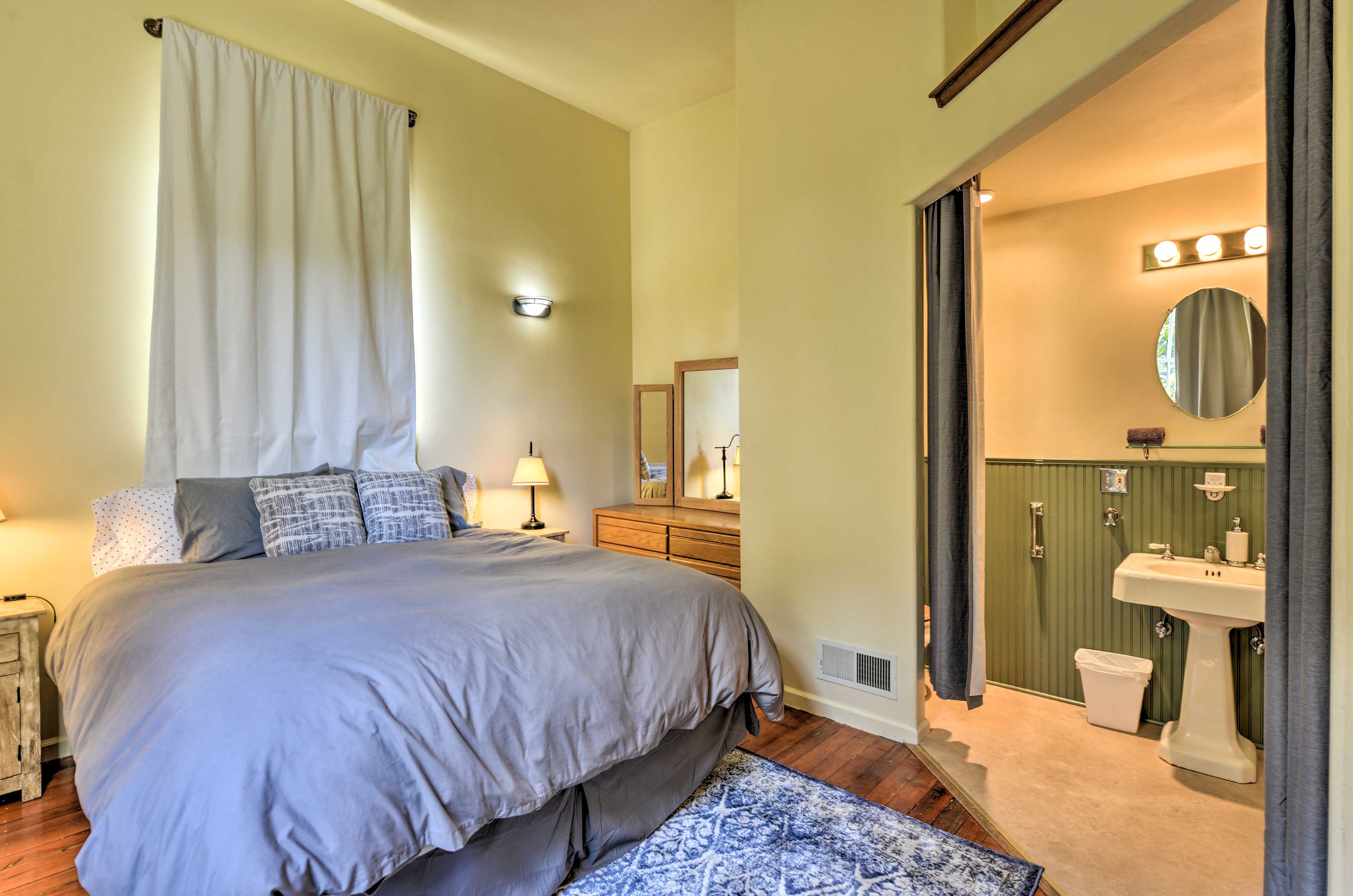 Bedroom 1 | California King Bed | Linens Provided