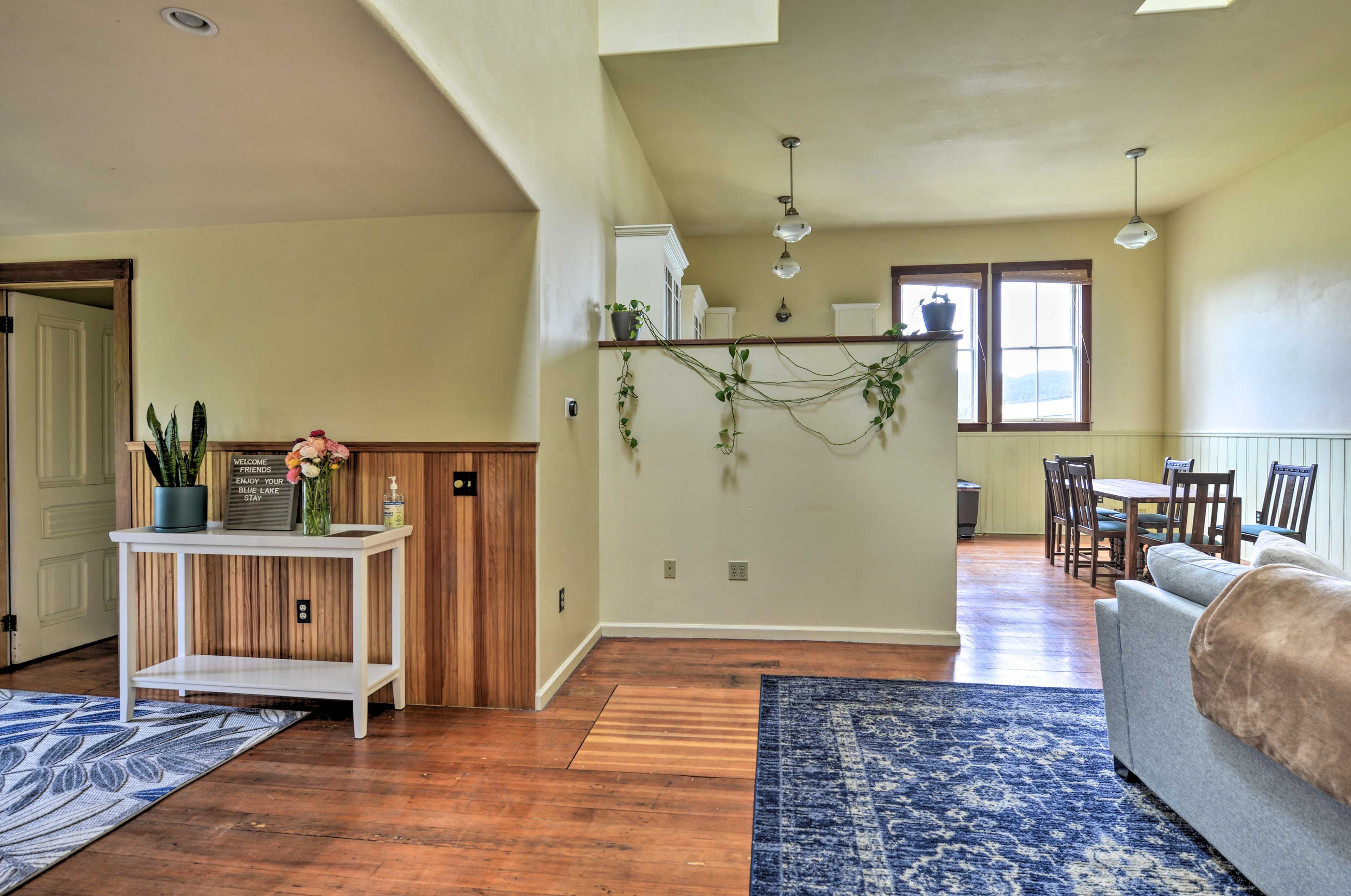 Living Room | Board Games | Skylights