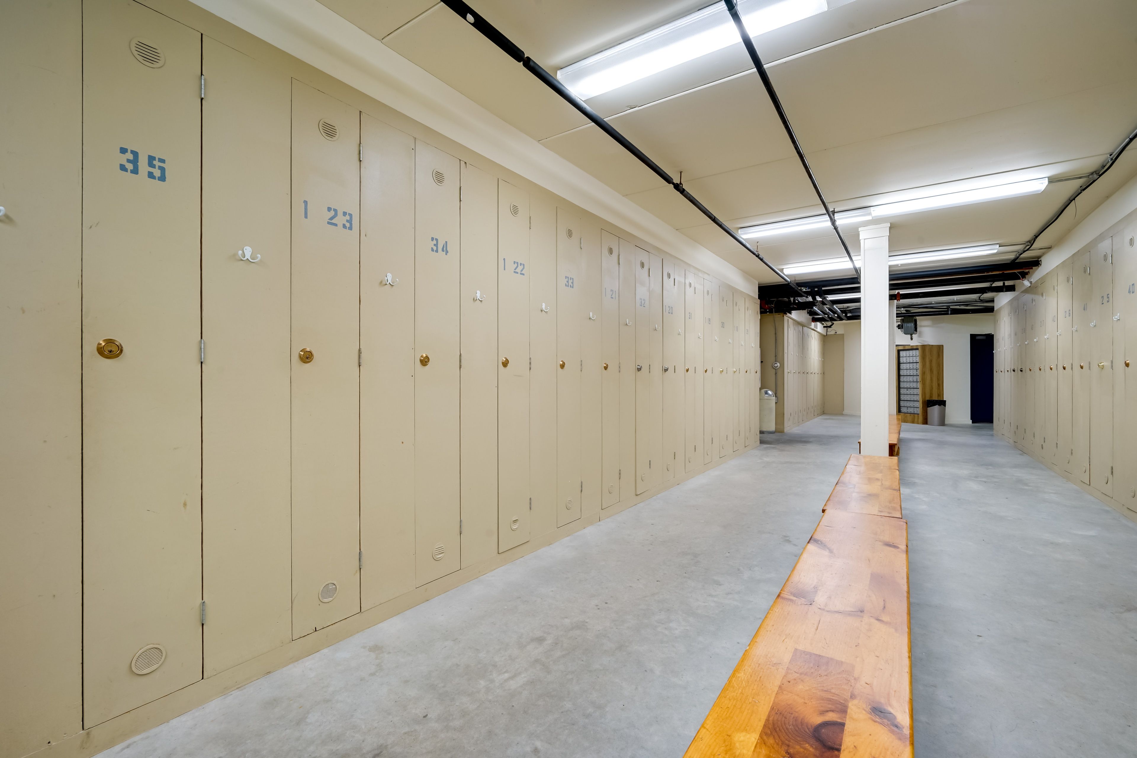 Community Ski Lockers