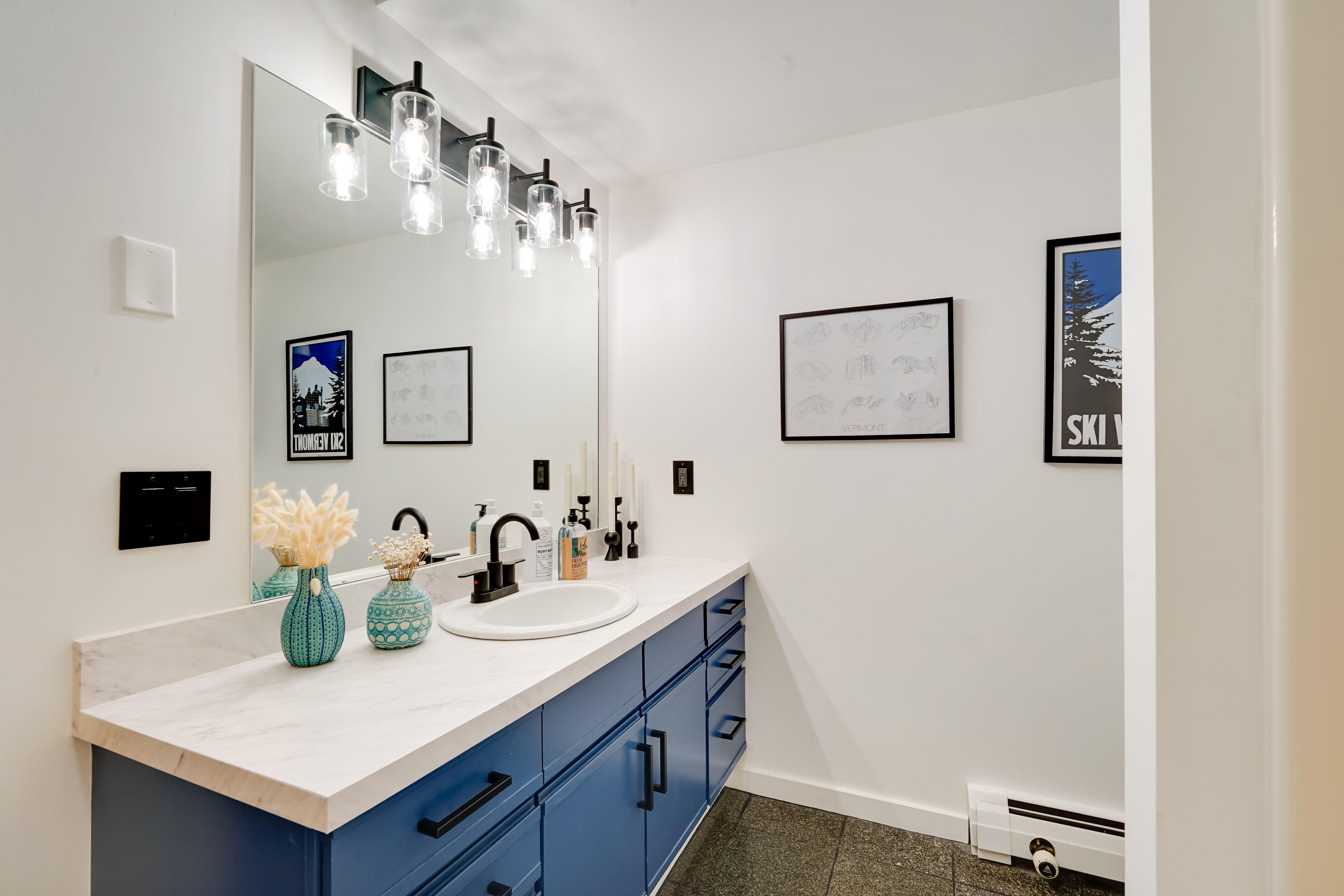 Full Bath | Shower/Tub Combo
