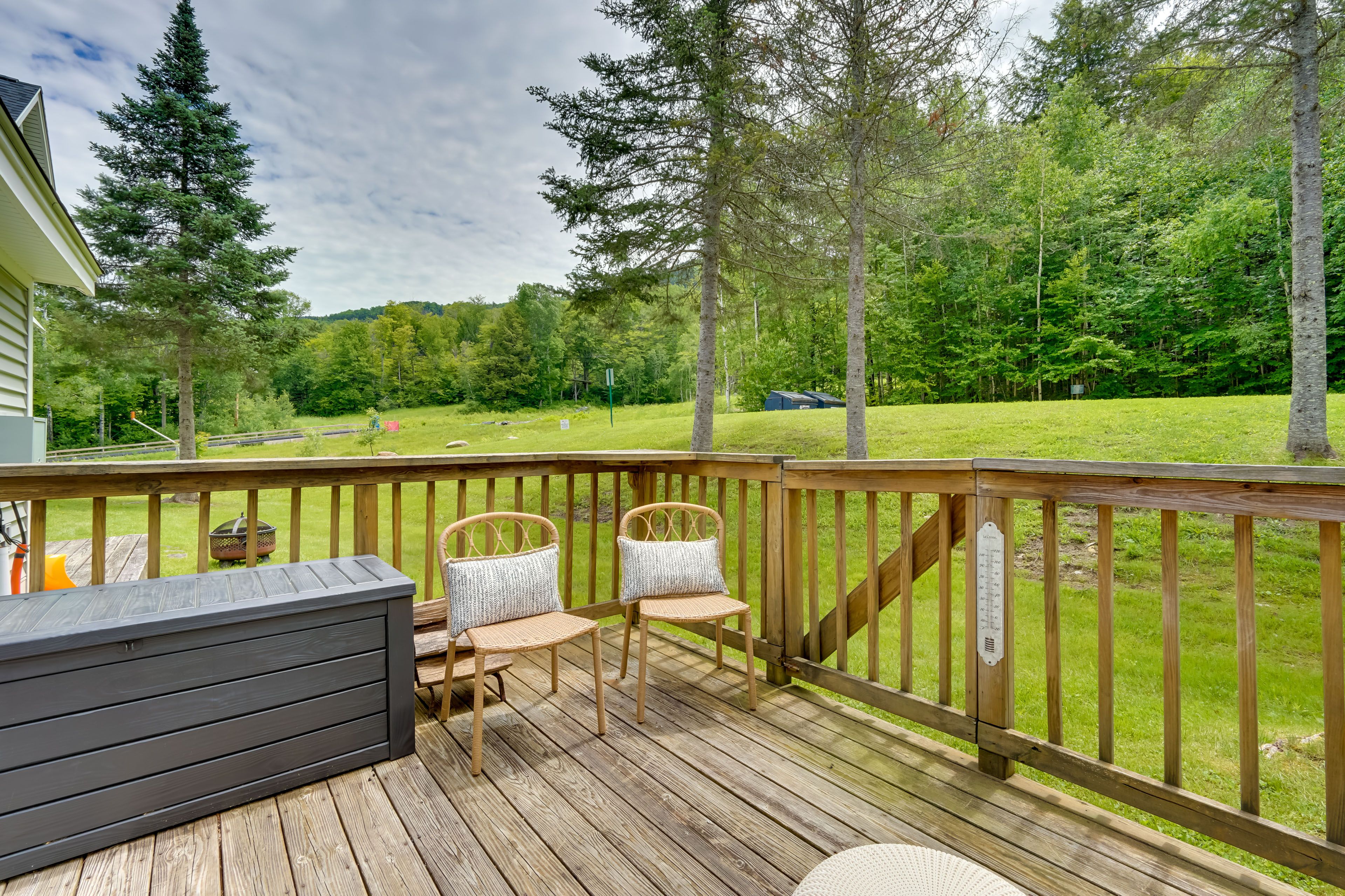 Private Deck | Fire Pit