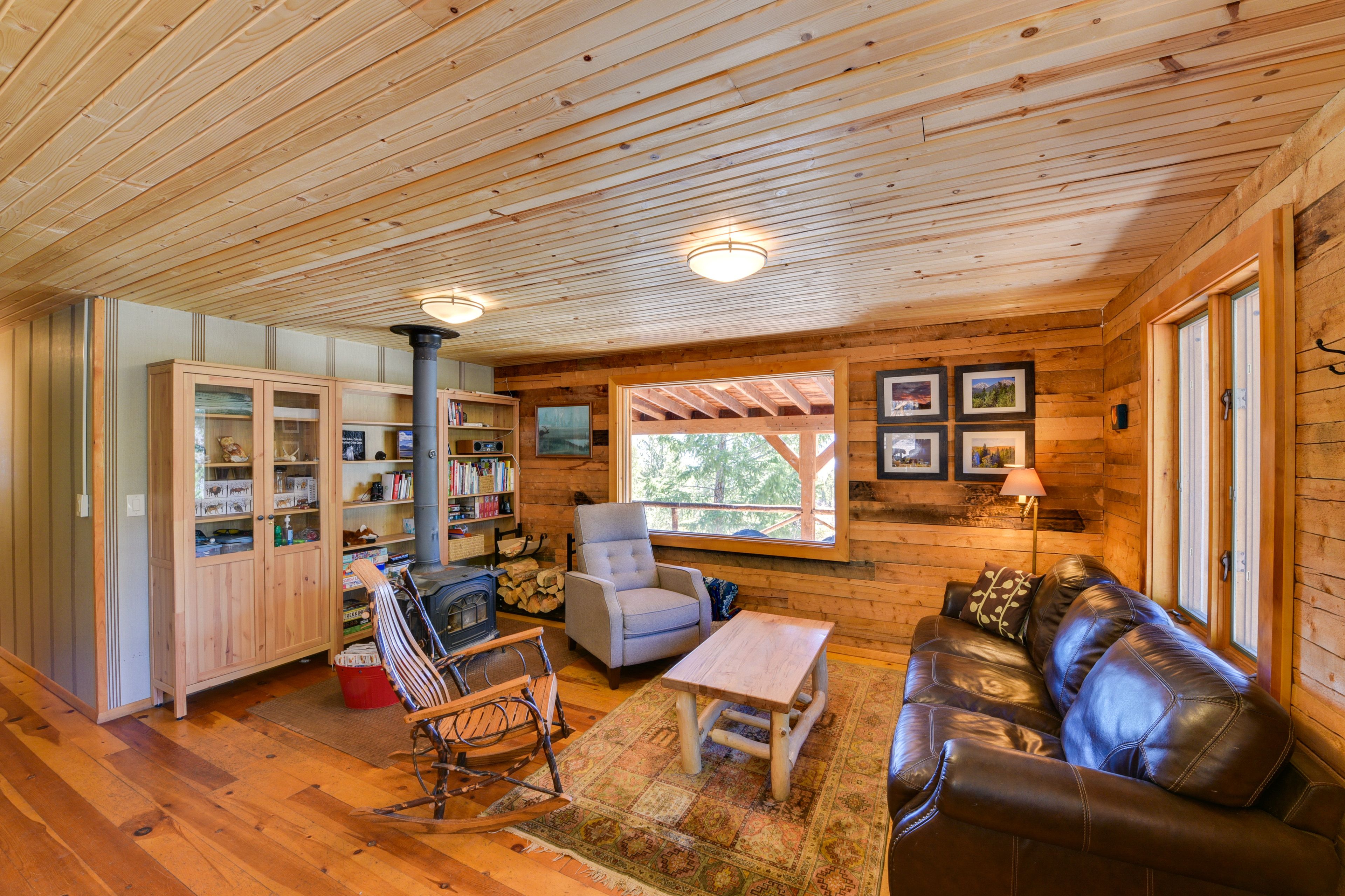 Living Room | Board Games | Wood-Burning Stove
