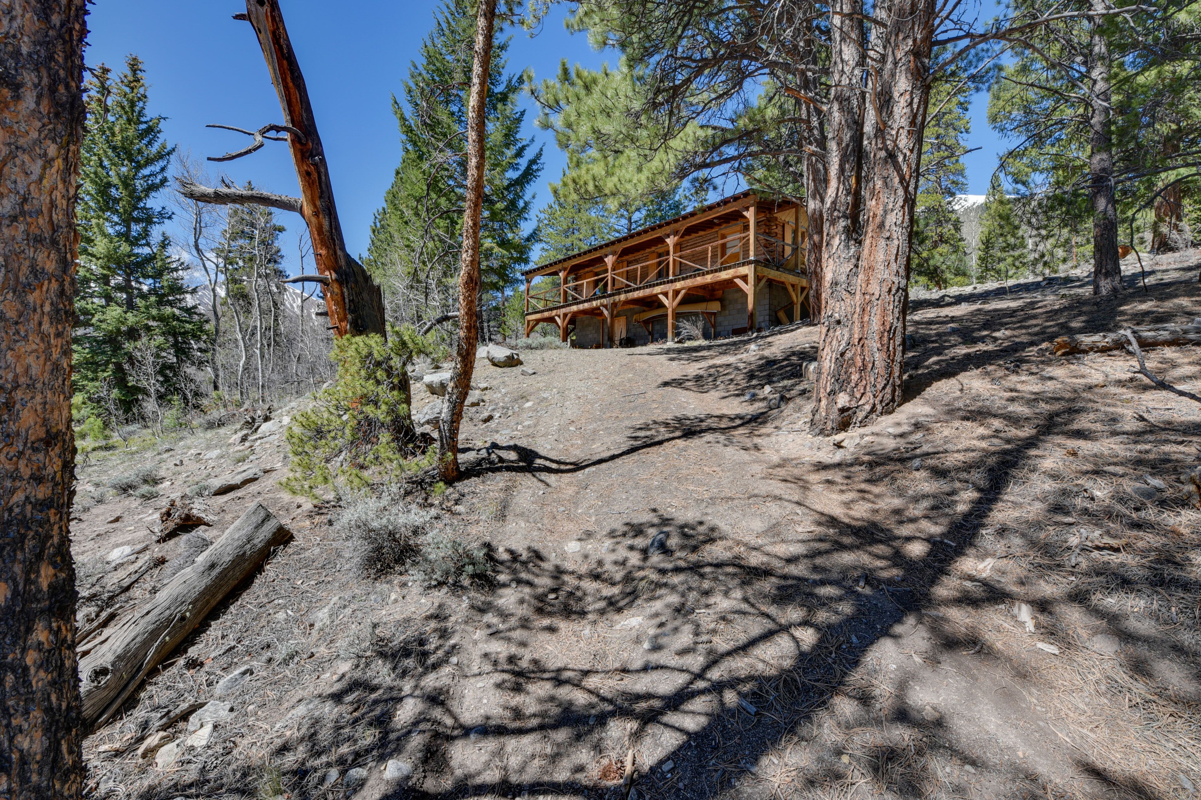 Property Exterior | Gravel Driveway (4 Vehicles) | RV/Trailer Parking Allowed