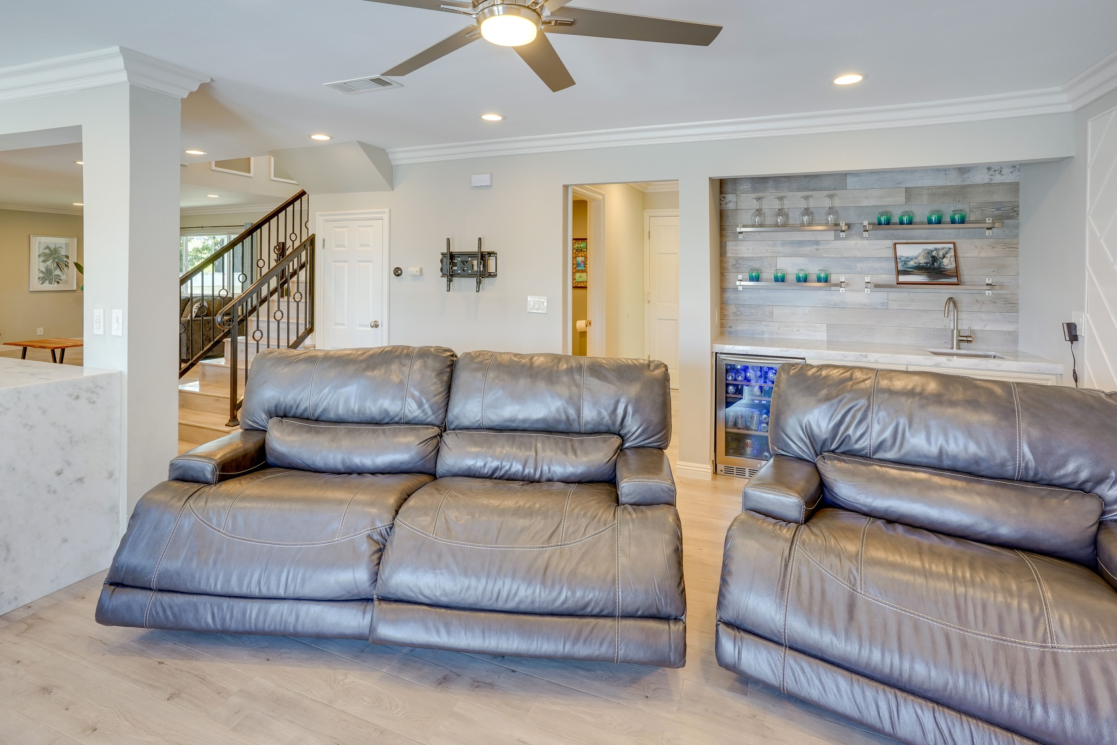 Family Room & Wet Bar