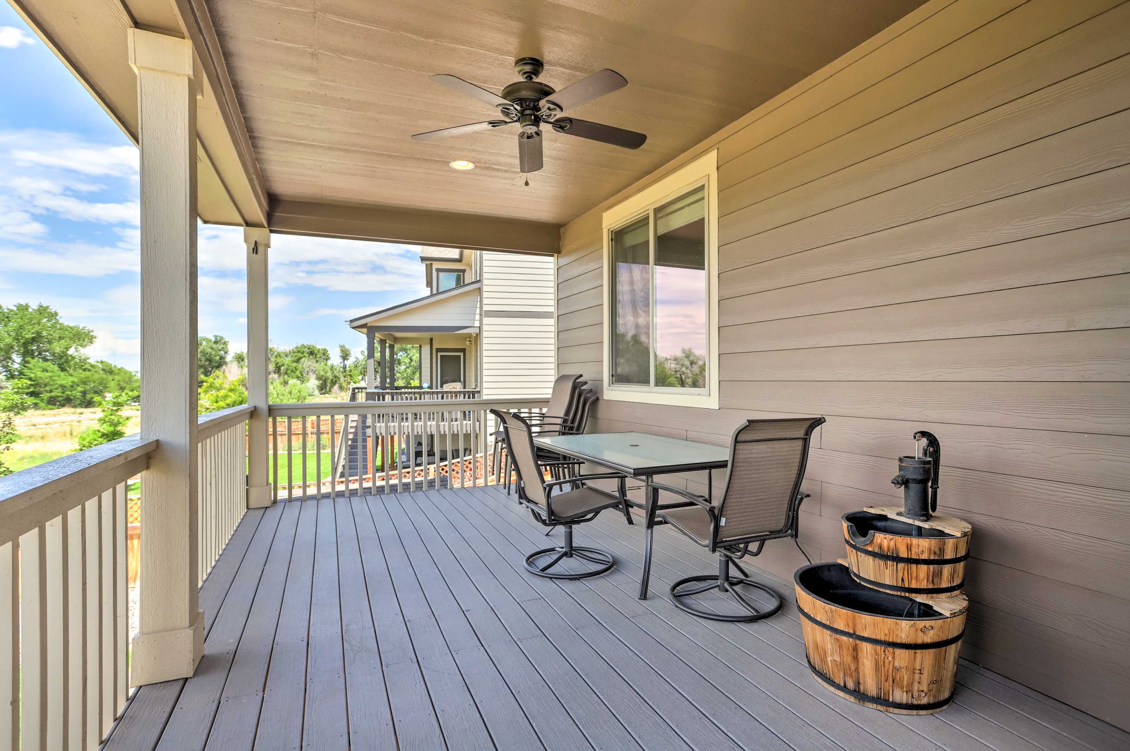 Covered Deck | Outdoor Dining Area