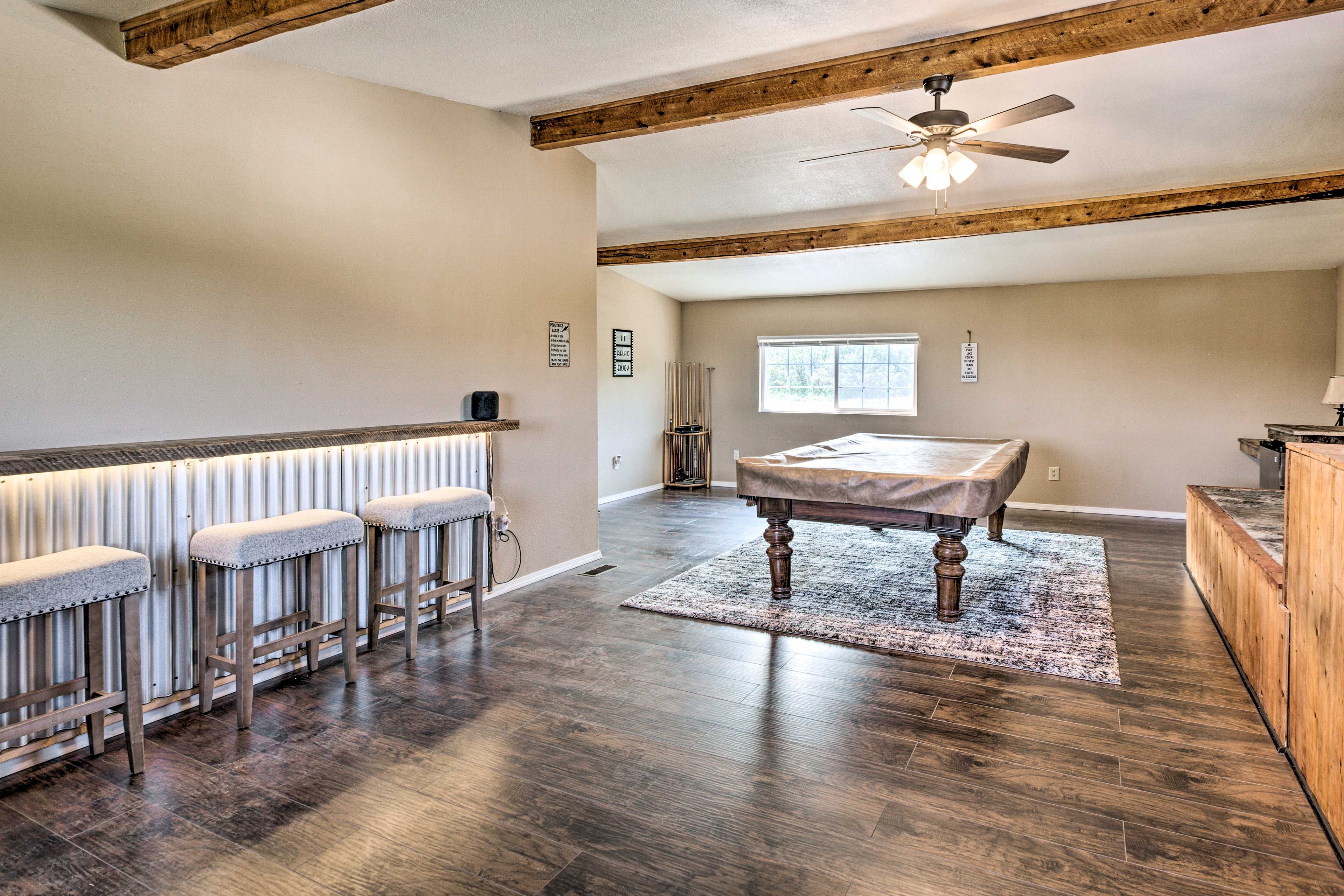 Game Room | Pool Table | Smart TV