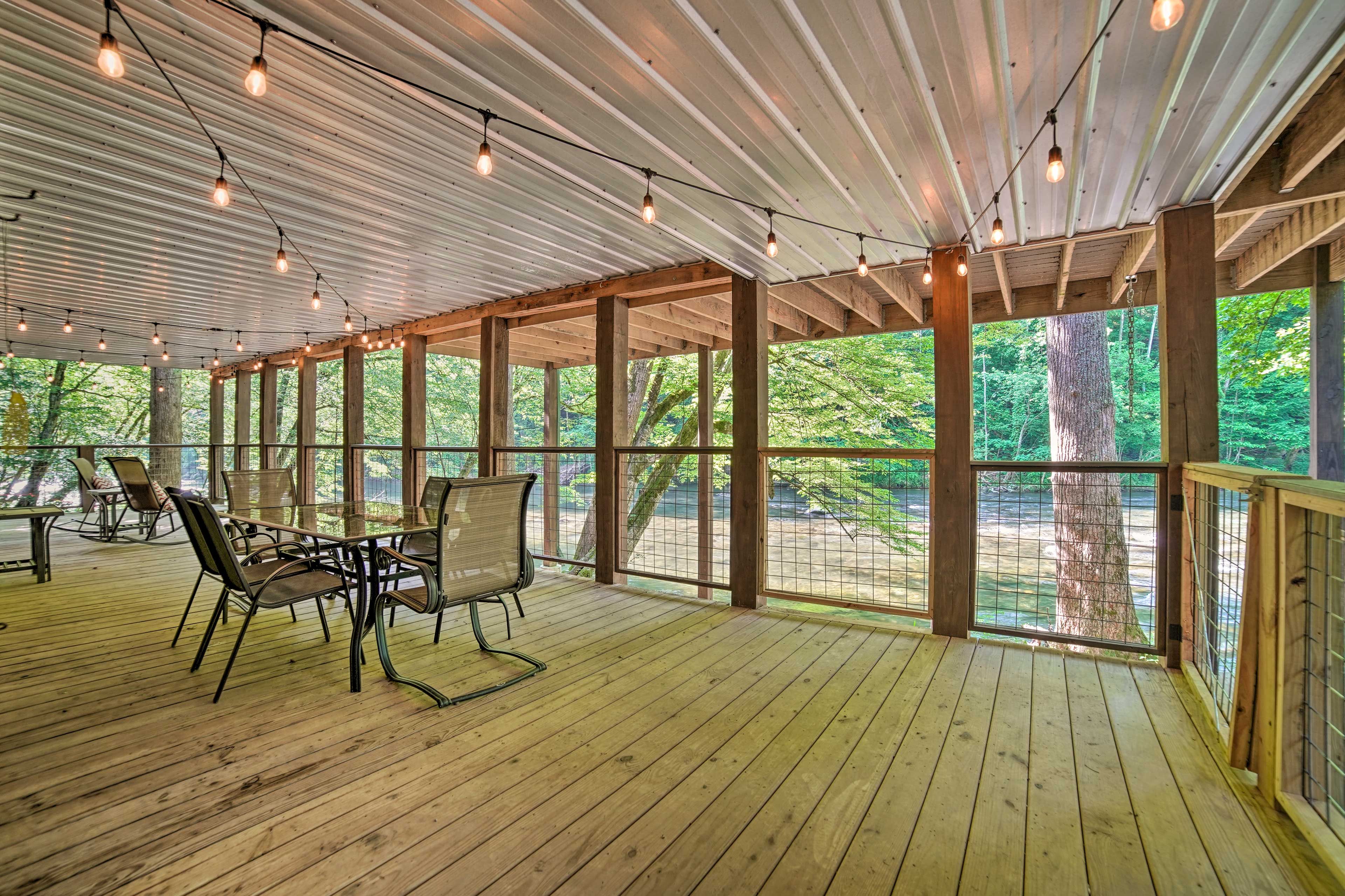 Covered Deck | Dining Areas