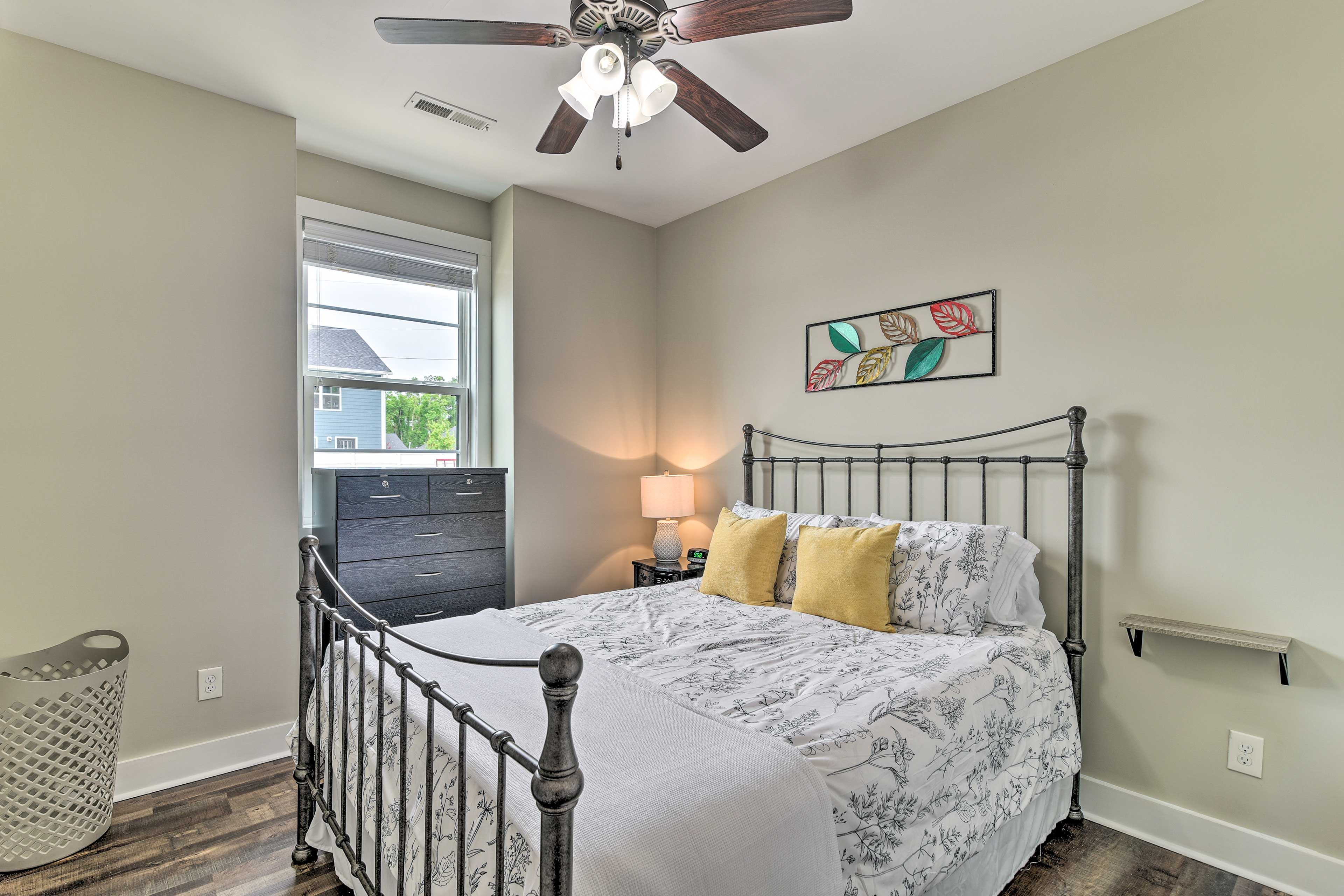 Bedroom 1 | Queen Bed | Linens Provided | Smart TV
