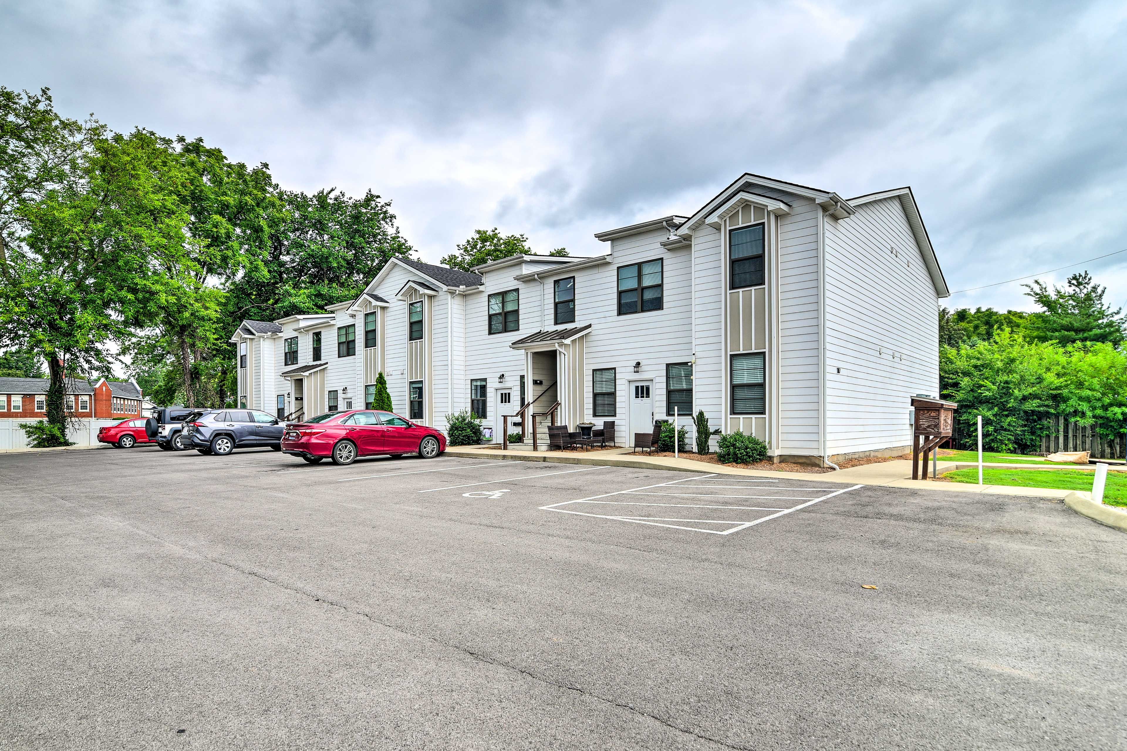 Exterior | Parking | Open Lot (4 Vehicles)