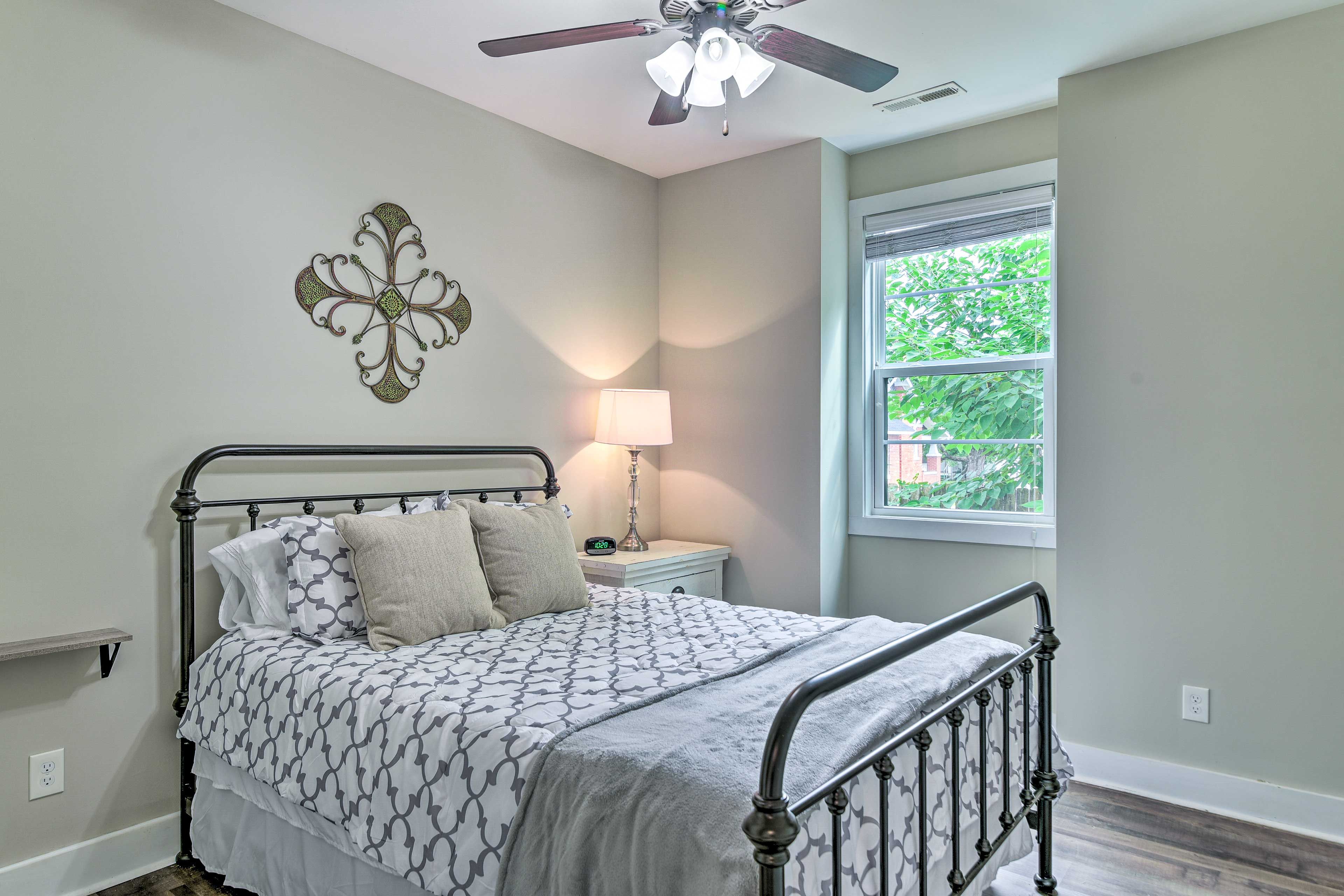 Bedroom 2 | Queen Bed | Linens Provided | Desk Space | Smart TV