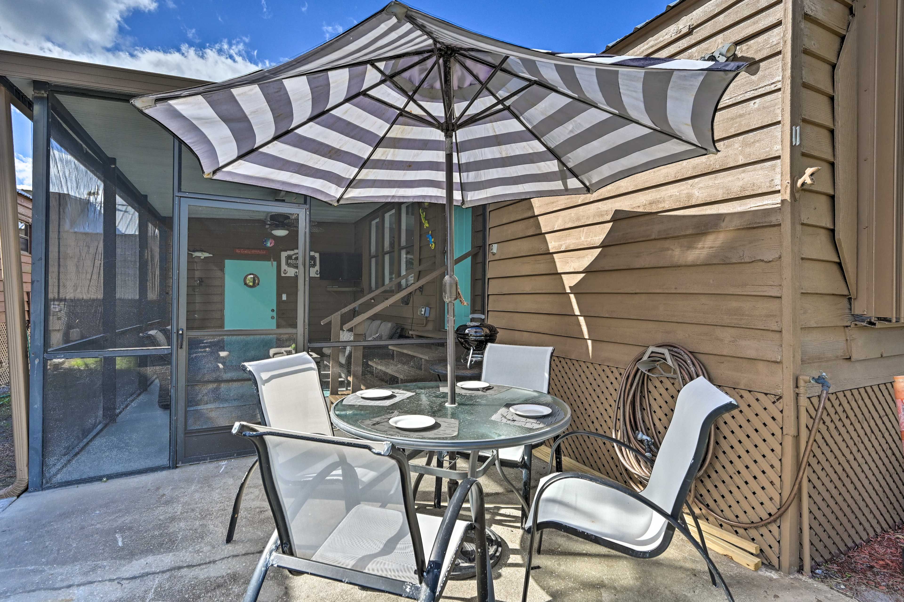 Patio | Outdoor Dining Area