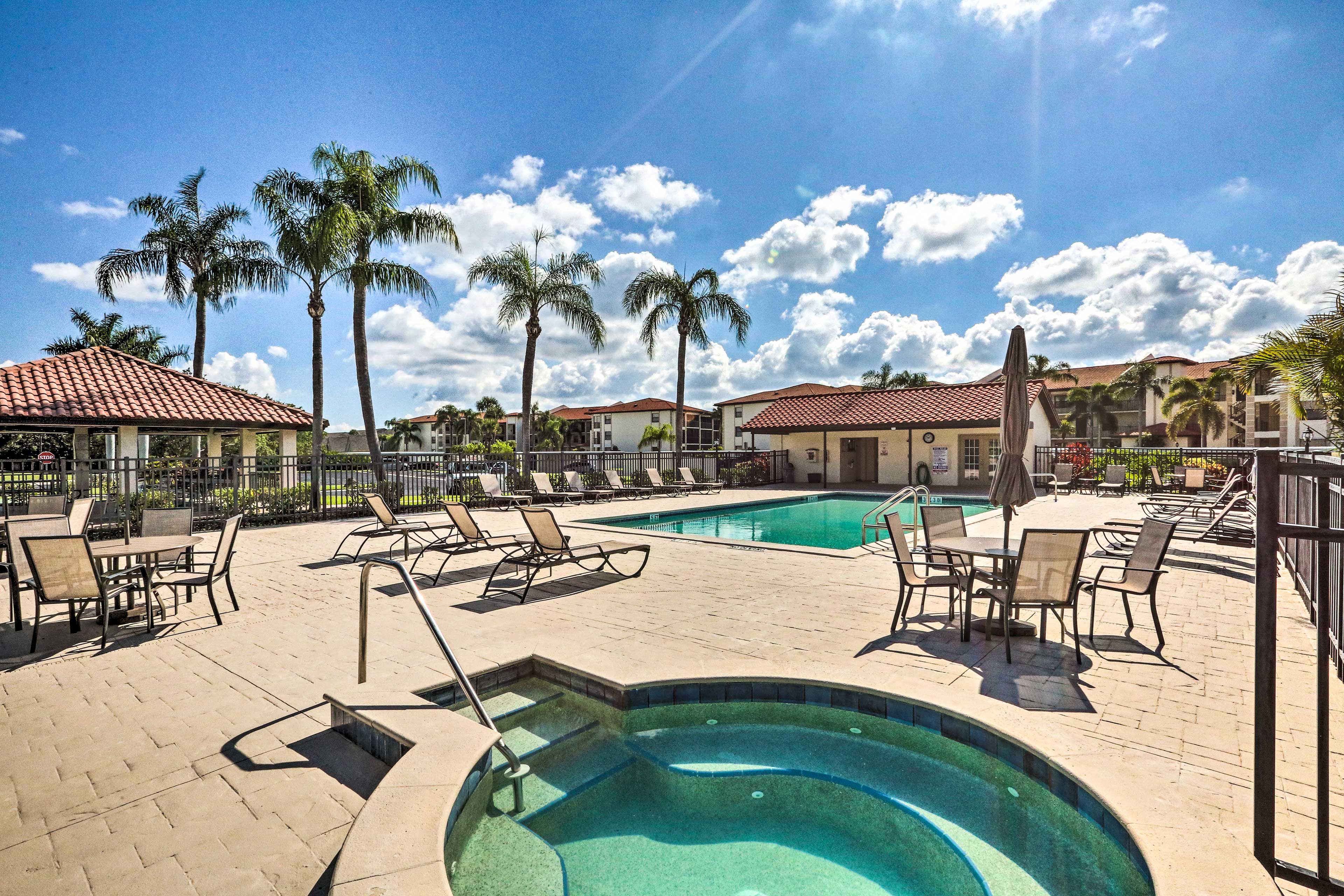 Community Pool | Spa