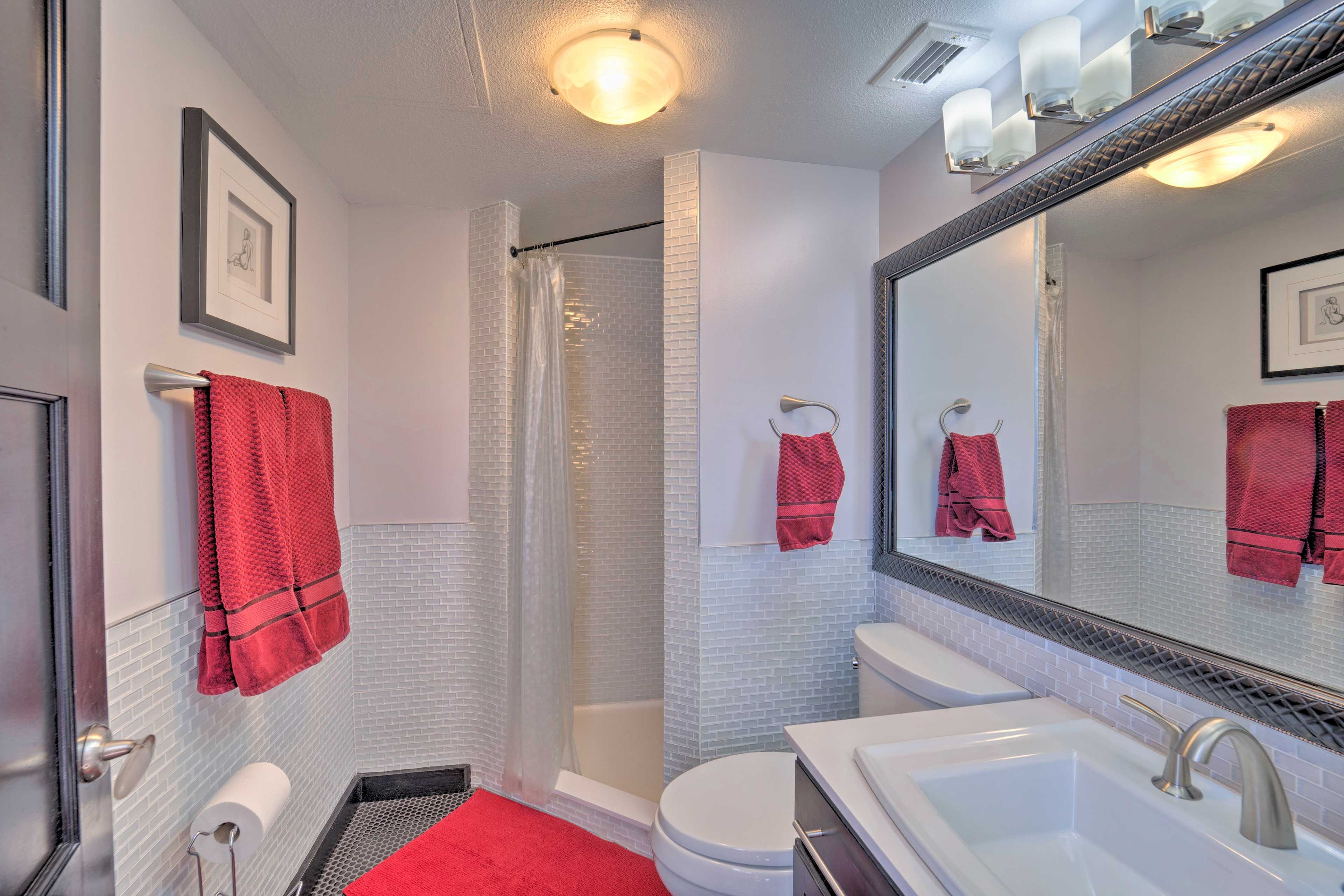 Bathroom | Linens & Towels Provided