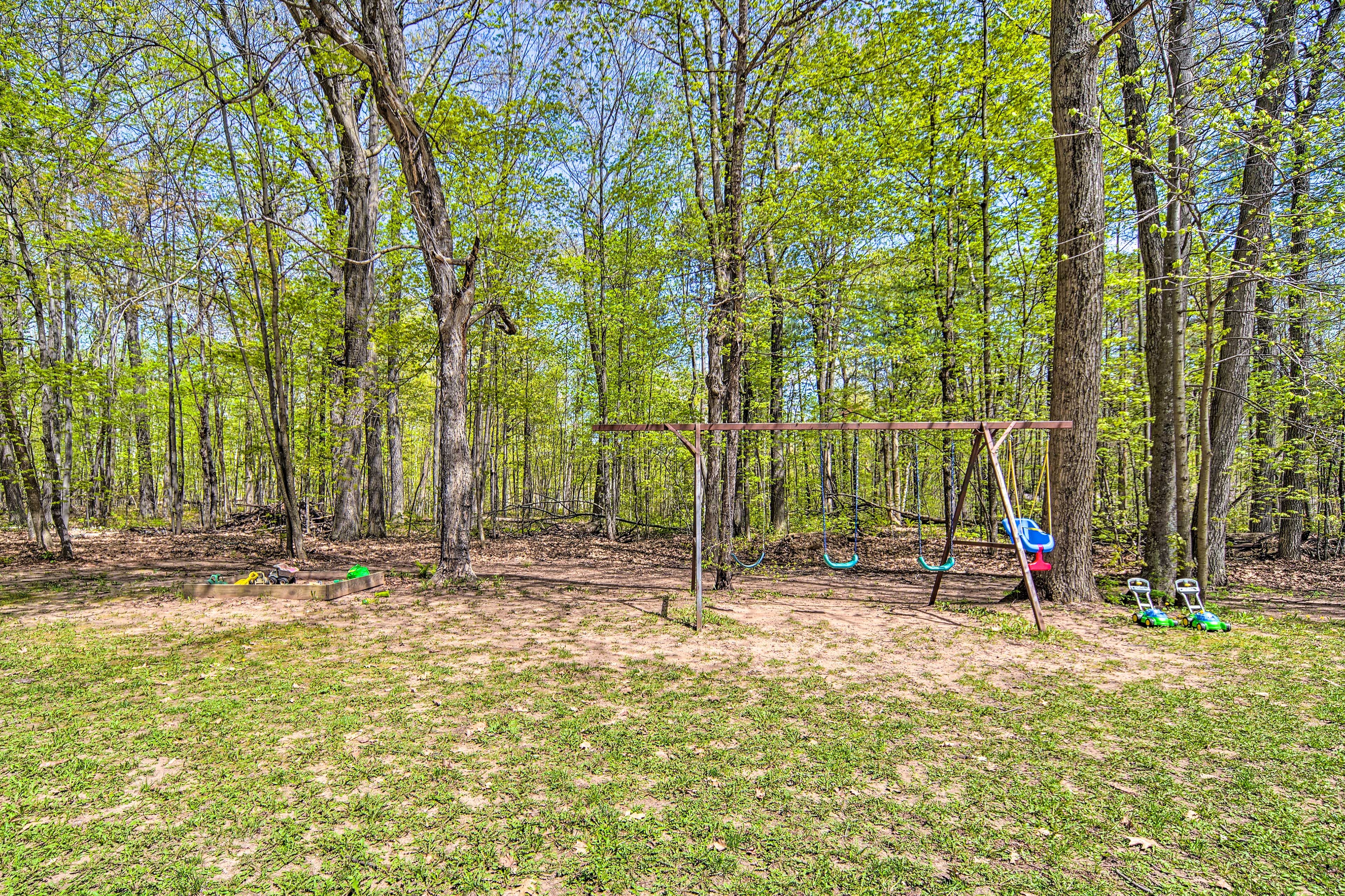 Community Playground & Sand Box